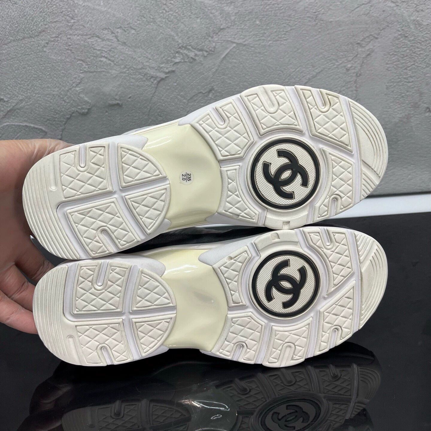 Chanel Chanel Classic CC Sneakers 37.5 99 New Worn Once Size US 6.5 / IT 36.5 - 6 Thumbnail