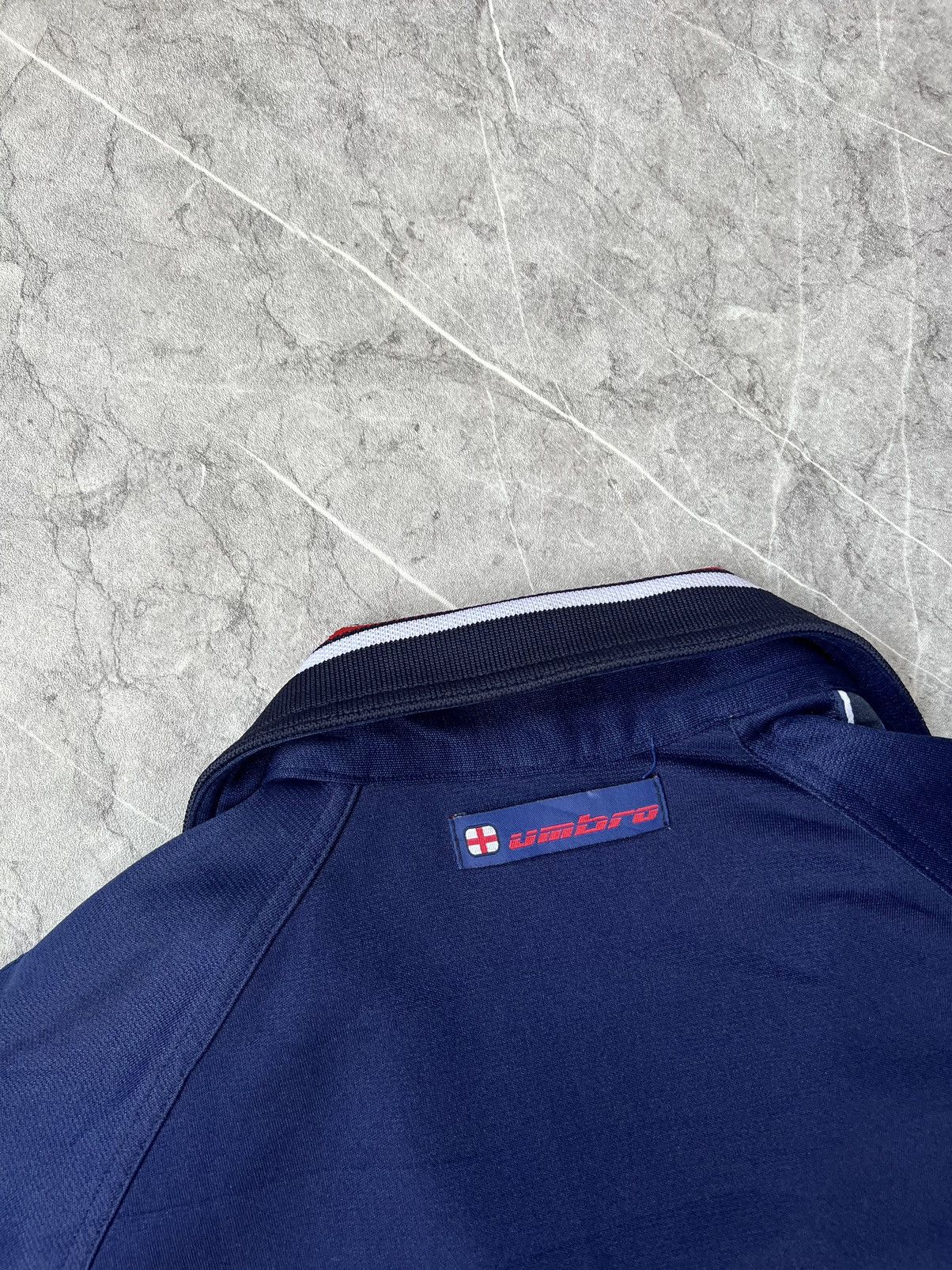 Umbro × Vintage (SOLD) Vintage Umbro England Taped Track Jacket Size US L / EU 52-54 / 3 - 8 Thumbnail