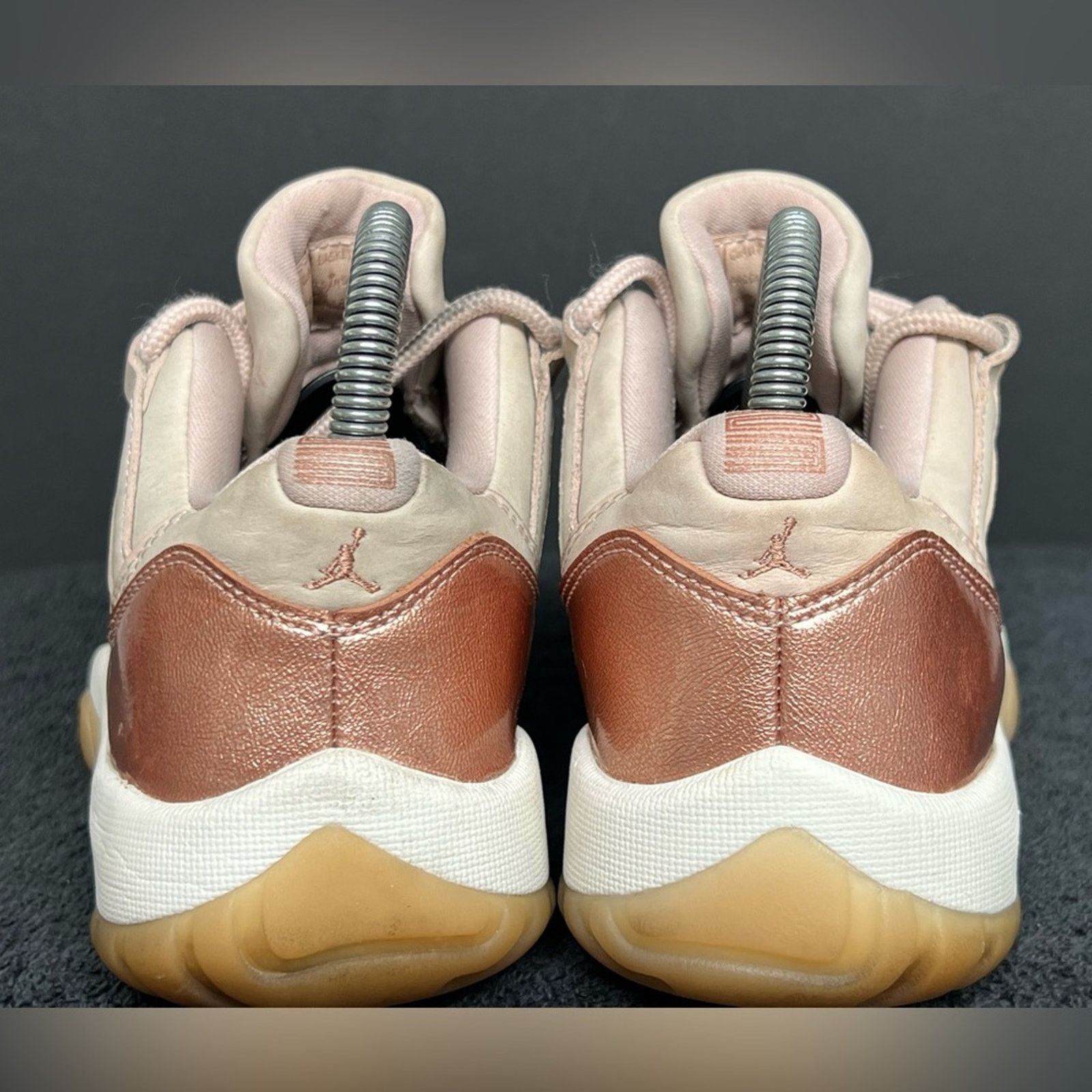 Jordan Brand Nike Air Jordan 11 Retro Rose Gold Women’s Size 8 NICE Size US 8 / IT 38 - 7 Thumbnail