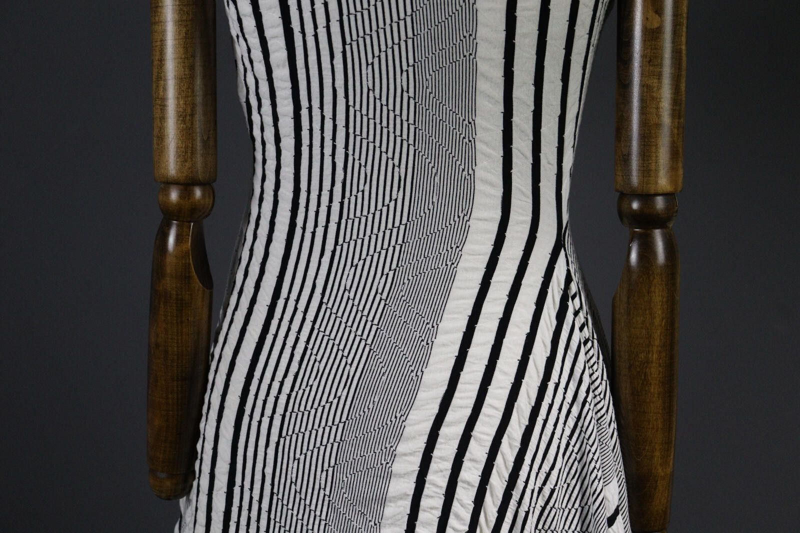 Designer Absolut by Zebra Stripe Summer Cocktail A-Line Dress Size 34 Size M / US 6-8 / IT 42-44 - 7 Thumbnail