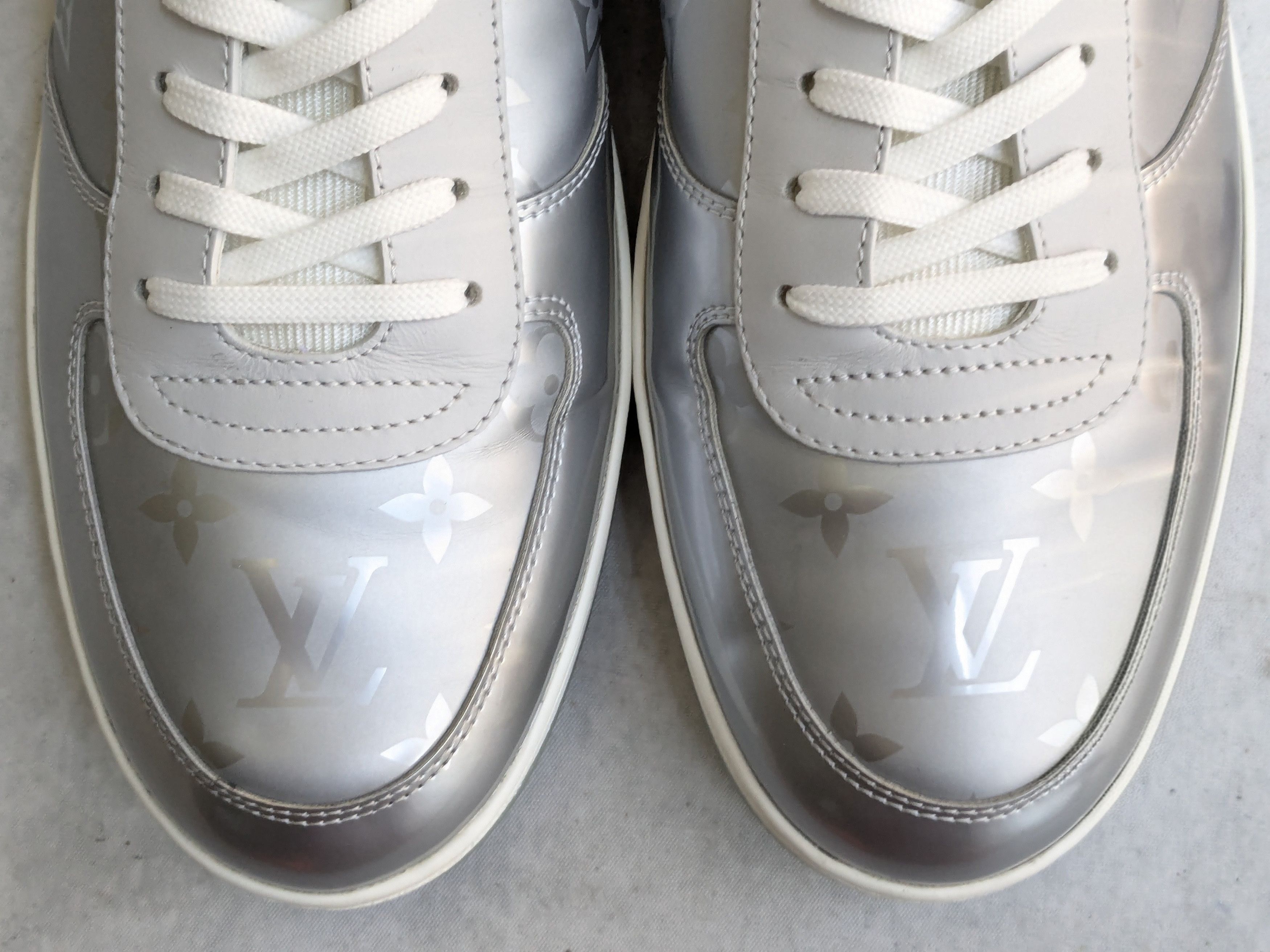 Louis Vuitton Louis Vuitton Monogram Sneakers Silver 10.5 Leather Size US 10.5 / EU 43-44 - 3 Thumbnail