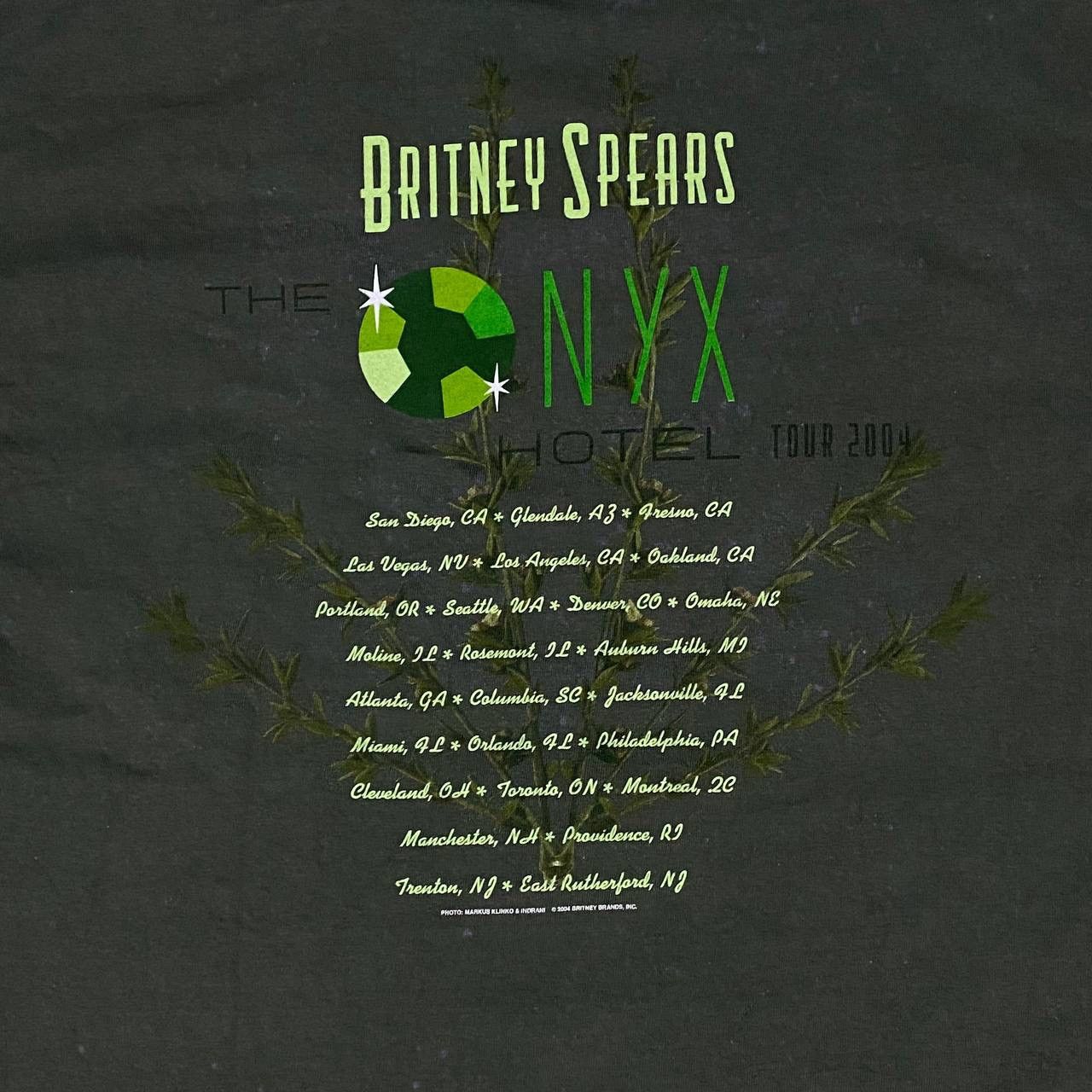 Band Tees Vintage Y2K solo singer britney spears pop band tour 2004 Size US M / EU 48-50 / 2 - 5 Thumbnail