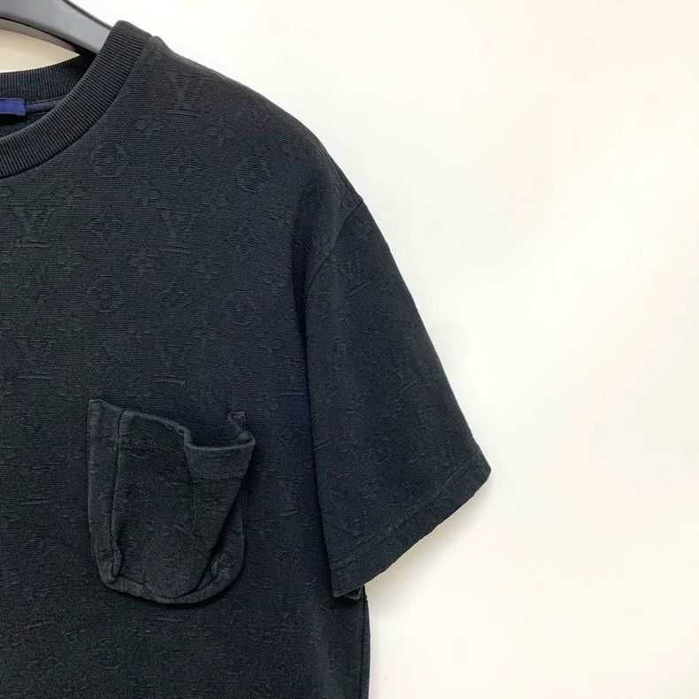 Louis Vuitton Louis Vuitton Black full print short sleeve Size US XL / EU 56 / 4 - 6 Thumbnail