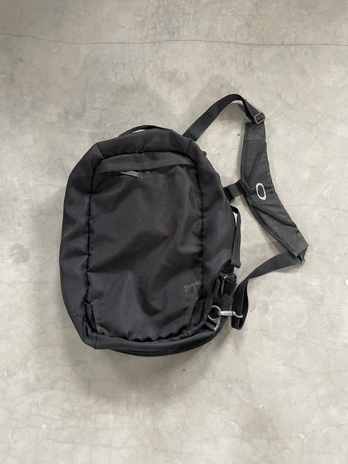 Oakley Vintage Oakley Software Backpack Slingbag Icon Size ONE SIZE - 3 Thumbnail
