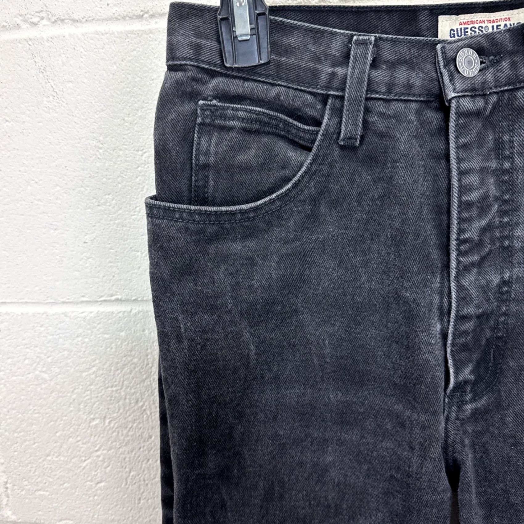 Guess VINTAGE GUESS Jeans Black Denim 28x31 Triangle Made in USA - 5-Pocket Straight Mens 90s USA Logo Retro 80s 90s Size US 28 / EU 44 - 2 Thumbnail