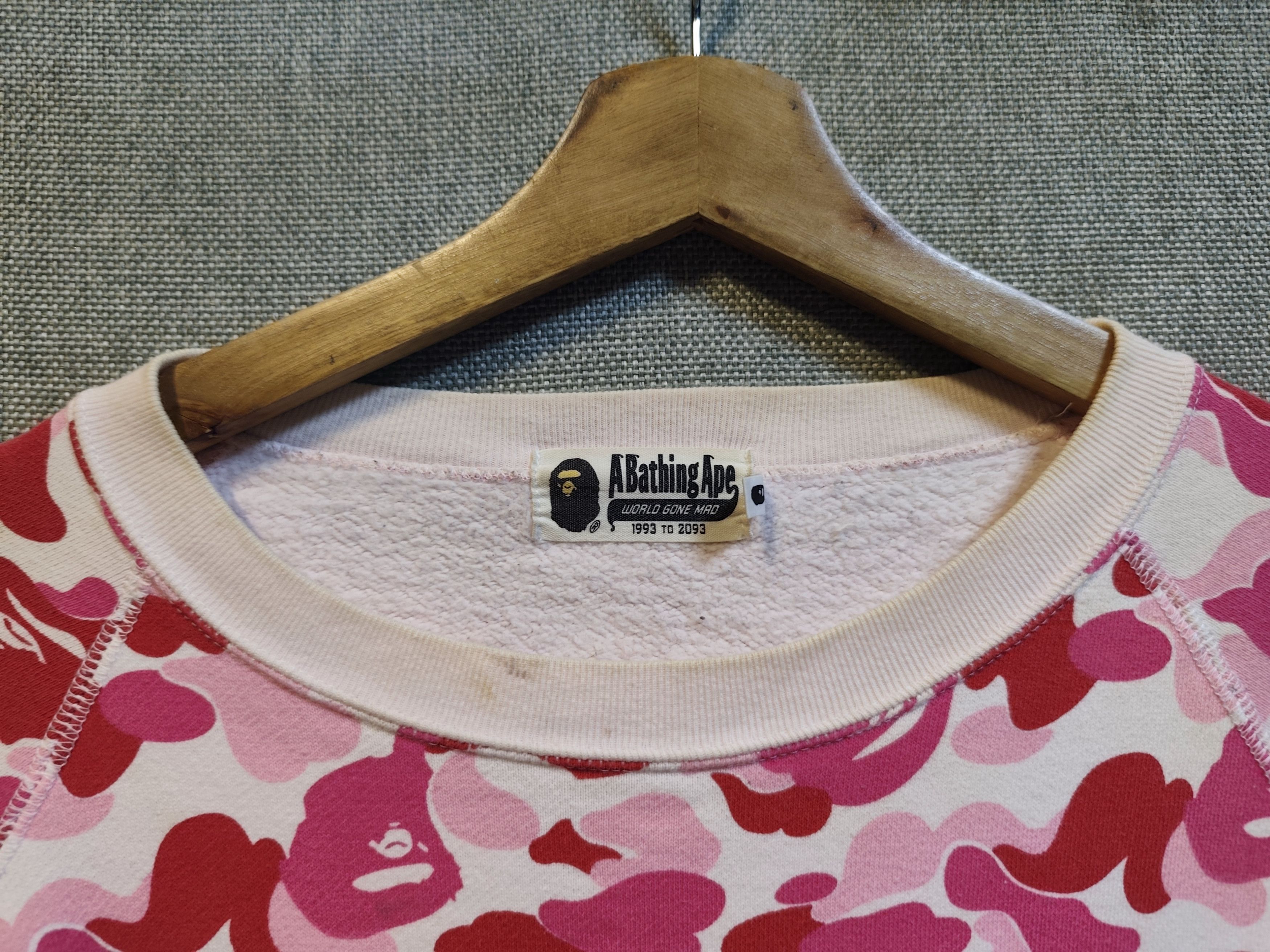 Bape × Swarovski BAPE Pink ABC Camo Swarovski Crystal Logo Crewneck Size US L / EU 52-54 / 3 - 5 Thumbnail