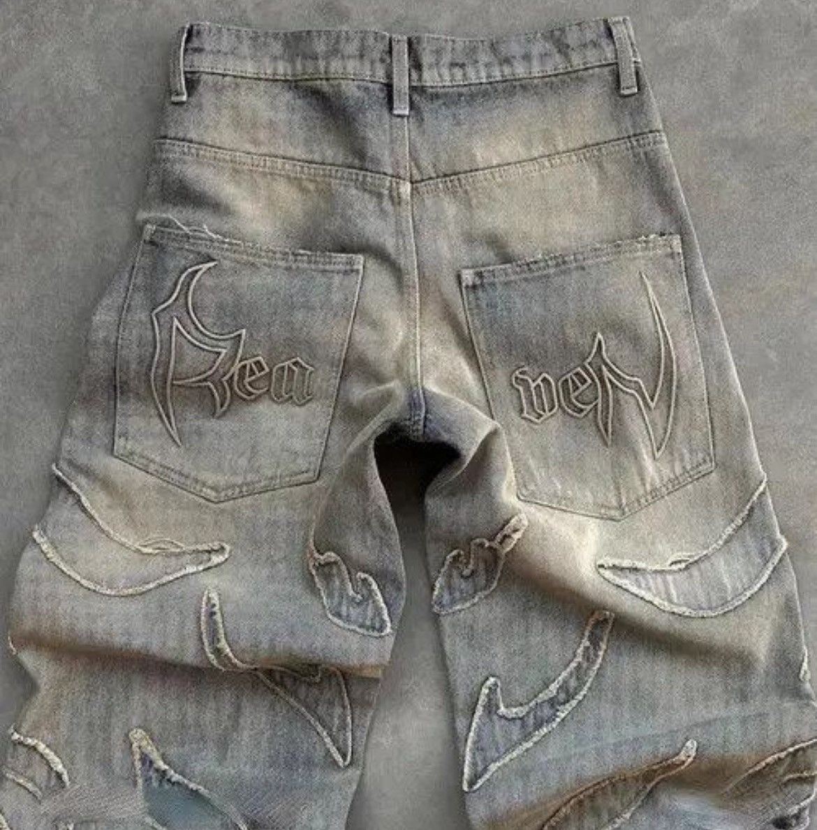 Designer × Japanese Brand × Vintage Retro Raw Edge Embroidery Baggy Jeans Size US 31 - 2 Thumbnail