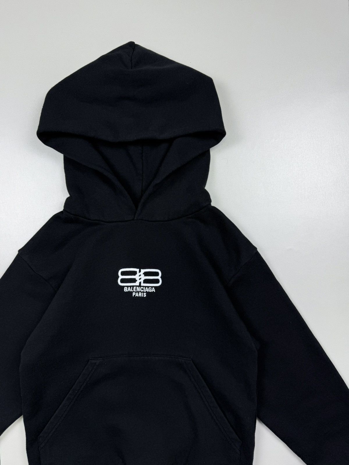 Balenciaga Balenciaga Paris Kids Embroidered Logo Hoodie Size 8y Size XXS / US 00 / IT 34 - 2 Thumbnail