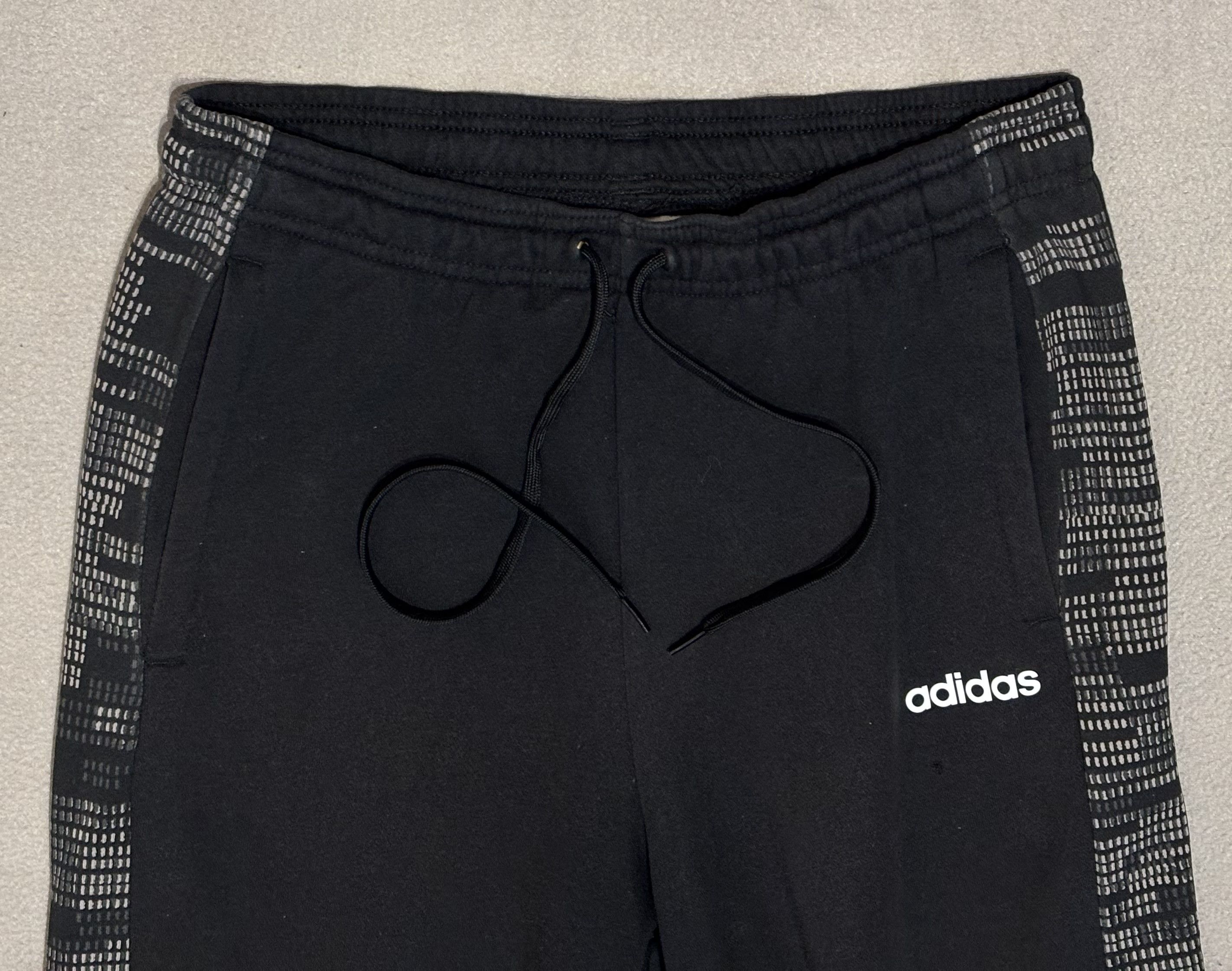 Adidas Adidas Essential AOP Pant Size L Size US 34 / EU 50 - 11 Thumbnail