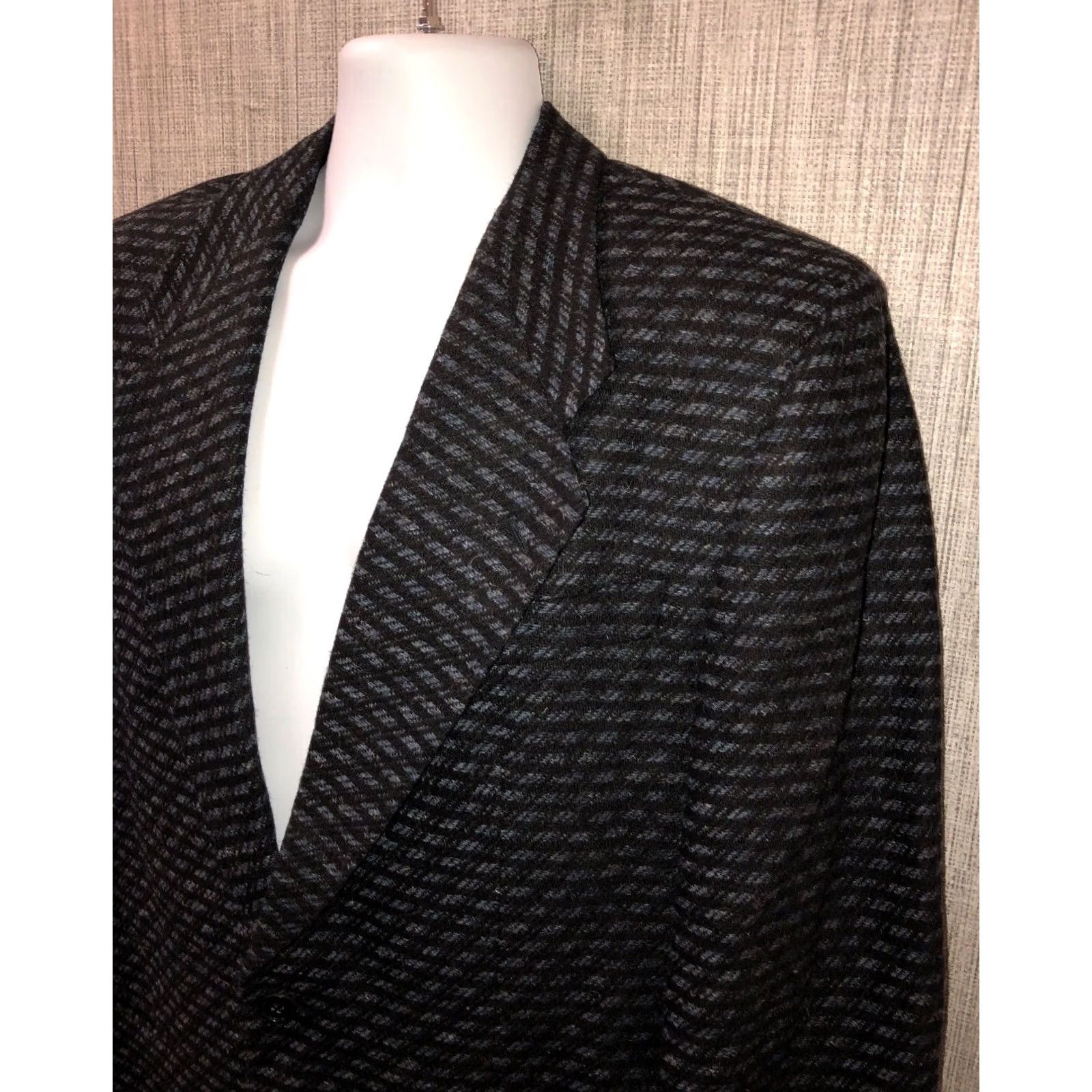 Emanuel Ungaro Emanuel Ungaro Bloomingdale’s Sport Coat Mens 38L Wool Italian Made 2 Button Size US XXS / EU 40 - 2 Thumbnail