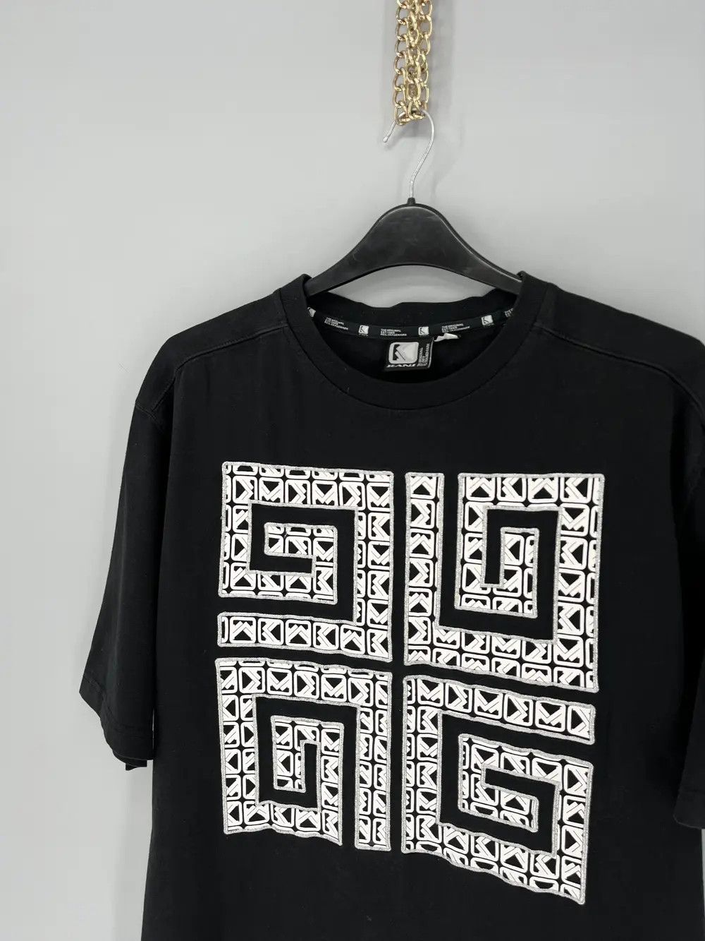 Band Tees Mens Vintage Y2K T Shirt Karl Kani Big Logo Size L Size US L / EU 52-54 / 3 - 6 Thumbnail