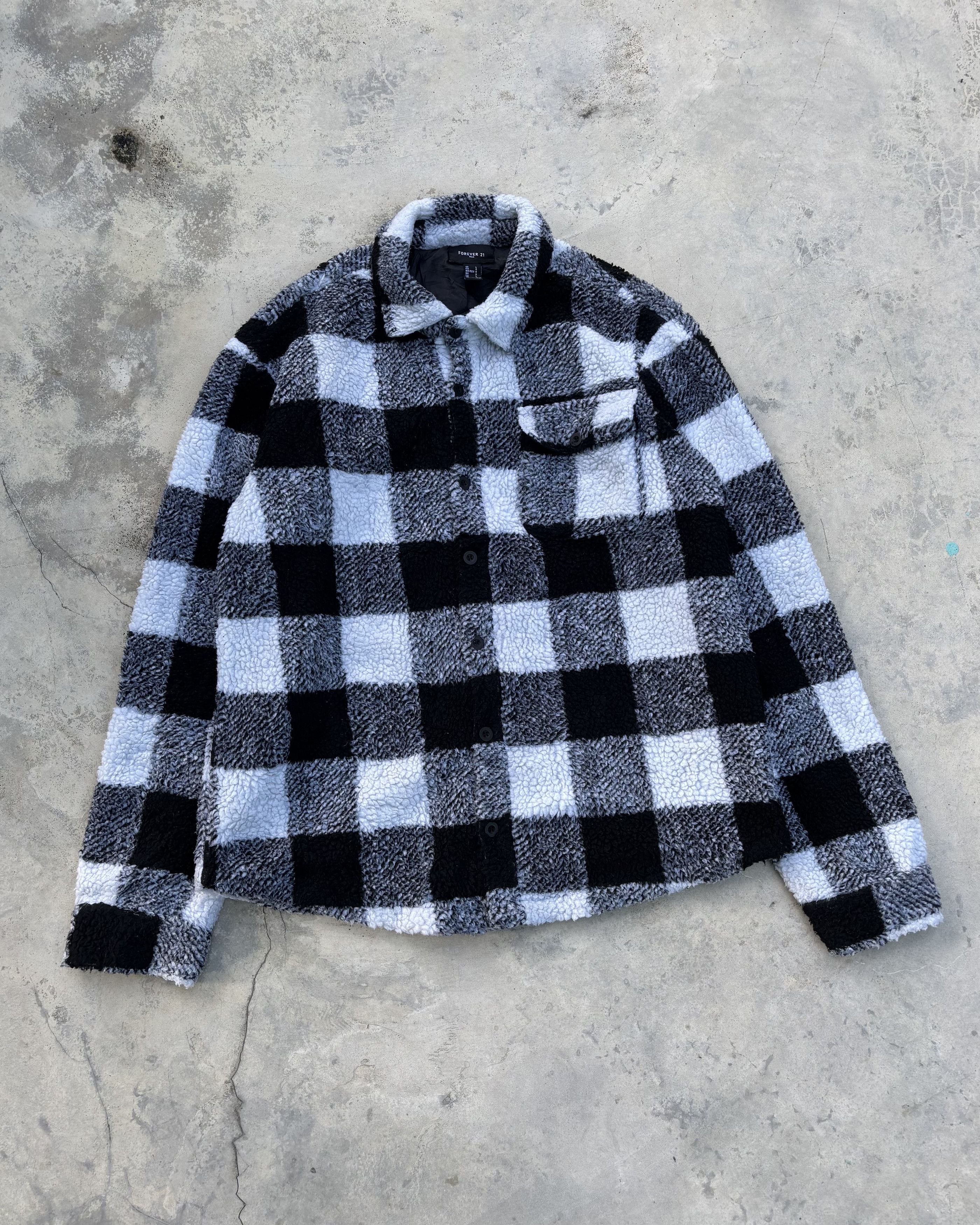 Forever 21 Black & White Sherpa Fleece Checkered Overshirt Size US M / EU 48-50 / 2 - 7 Thumbnail
