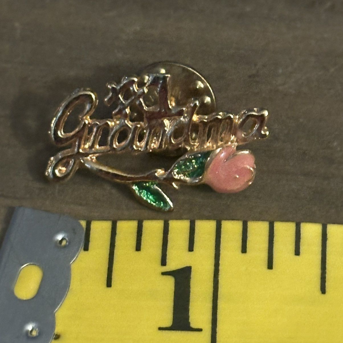 Vintage Vintage #1 Grandma with rose brooch Size ONE SIZE - 2 Thumbnail