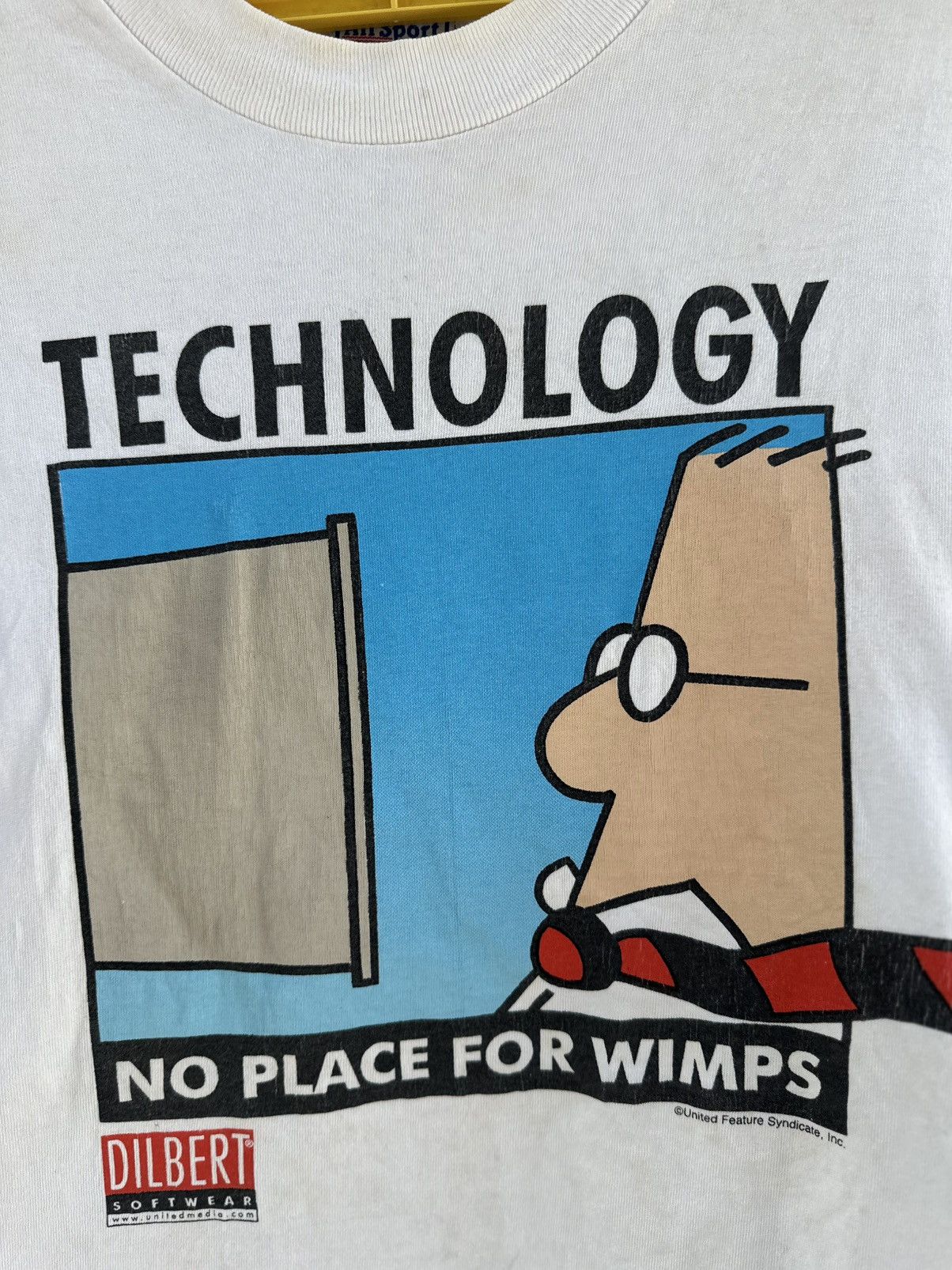 Apple Thrashed Vintage 90s Dilbert Softwear Technology Faded Tee Size US XL / EU 56 / 4 - 2 Thumbnail