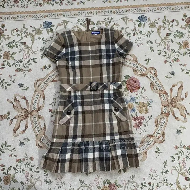 Burberry Burberry Brown Wool Dress for Women. Size M / US 6-8 / IT 42-44 - 2 Thumbnail