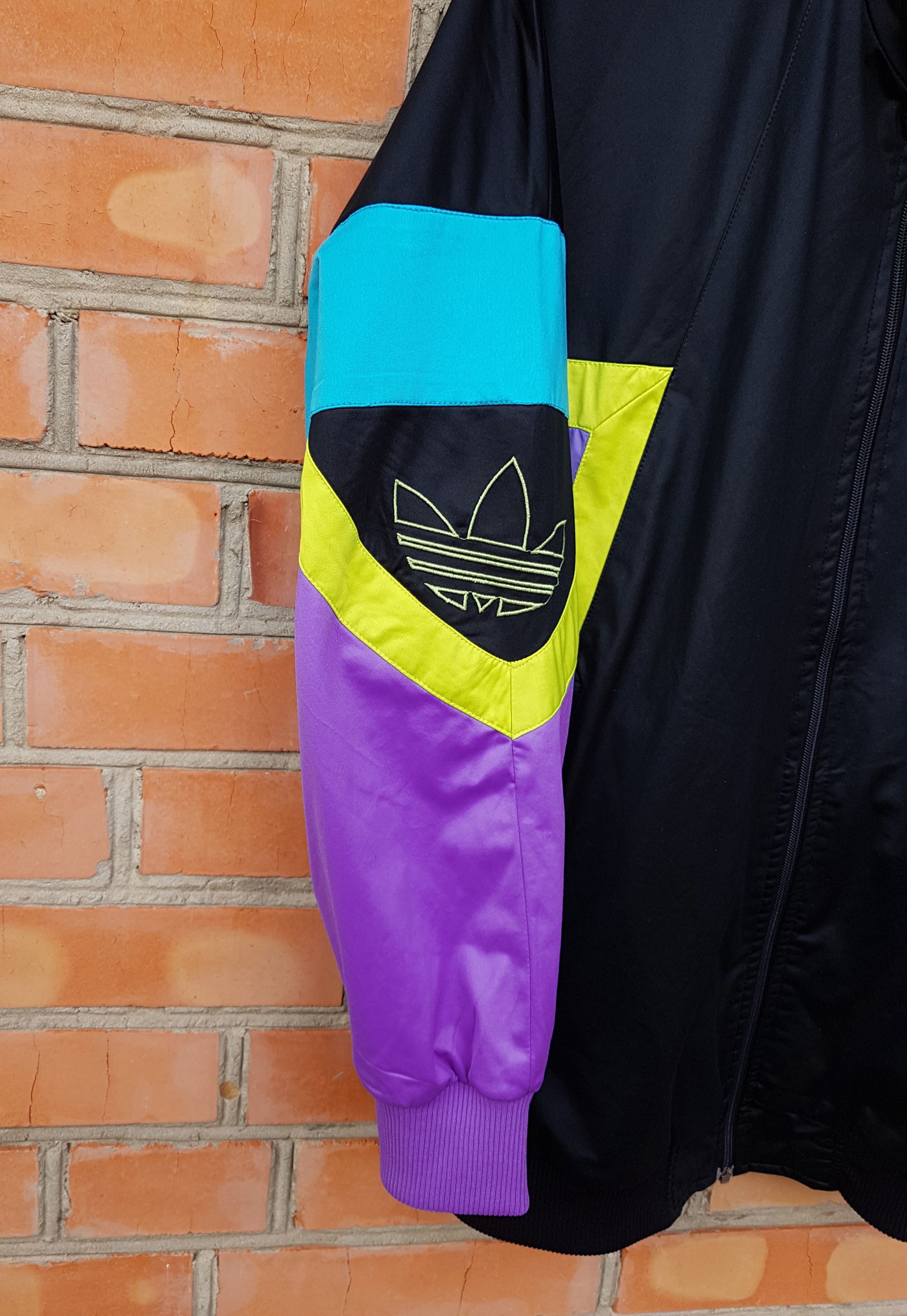 Adidas Vintage Adidas Retro Full Zip Track Top Jacket sz M Size US M / EU 48-50 / 2 - 4 Thumbnail