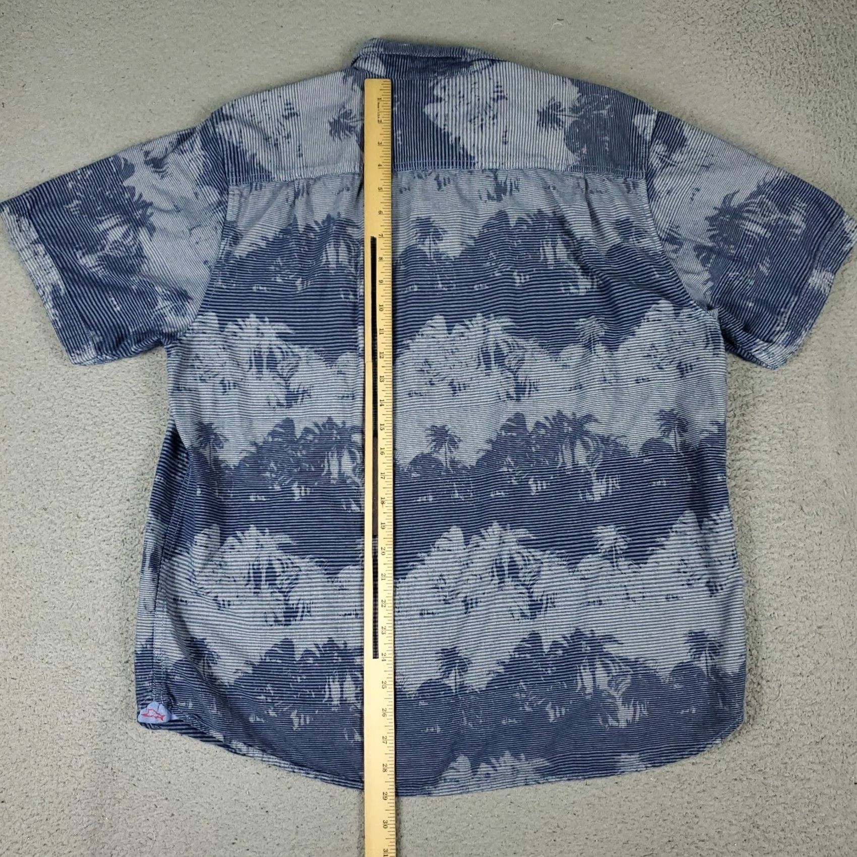 Tommy Bahama Tommy Bahama Shirt Mens Large Blue Striped Cotton Blend Button Up Short Sleeve Size US L / EU 52-54 / 3 - 3 Thumbnail