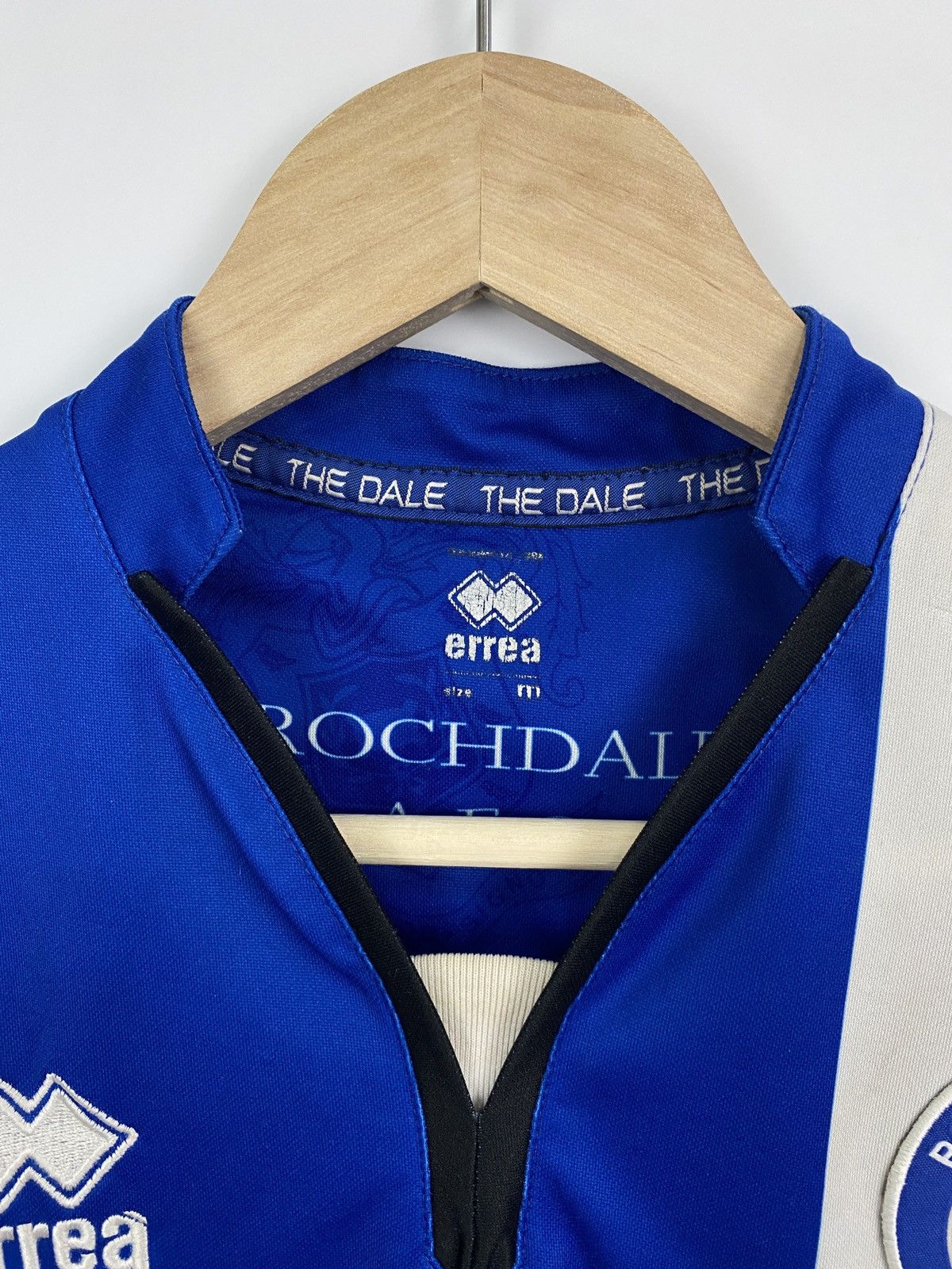 Errea 🏴󠁧󠁢󠁥󠁮󠁧󠁿 Vintage Y2K Rochdale Soccer Jersey T-Shirt Rare Retro Hype Size US M / EU 48-50 / 2 - 5 Thumbnail
