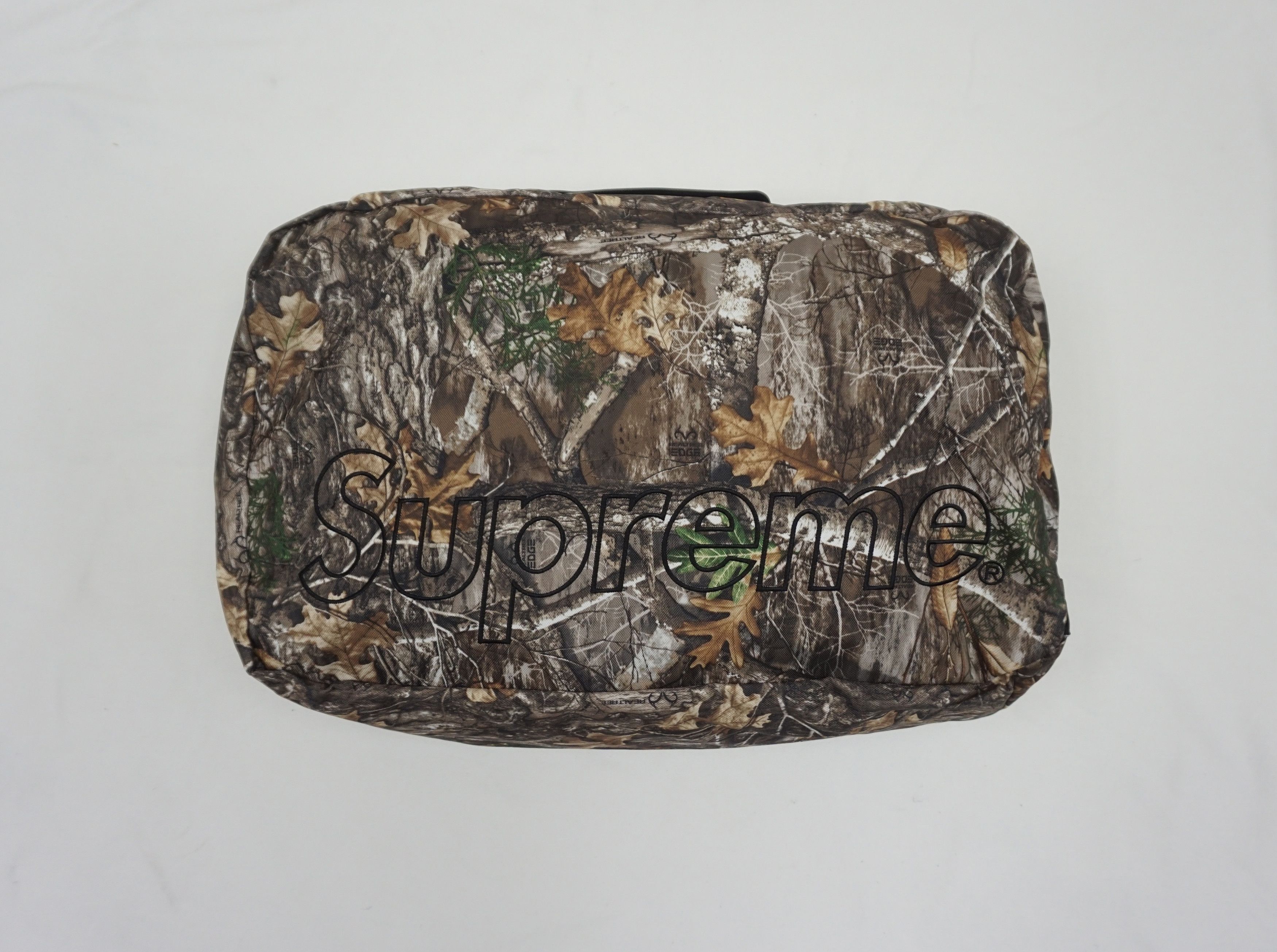 Supreme Supreme Real Tree Camo Duffle Bag Size ONE SIZE - 8 Thumbnail