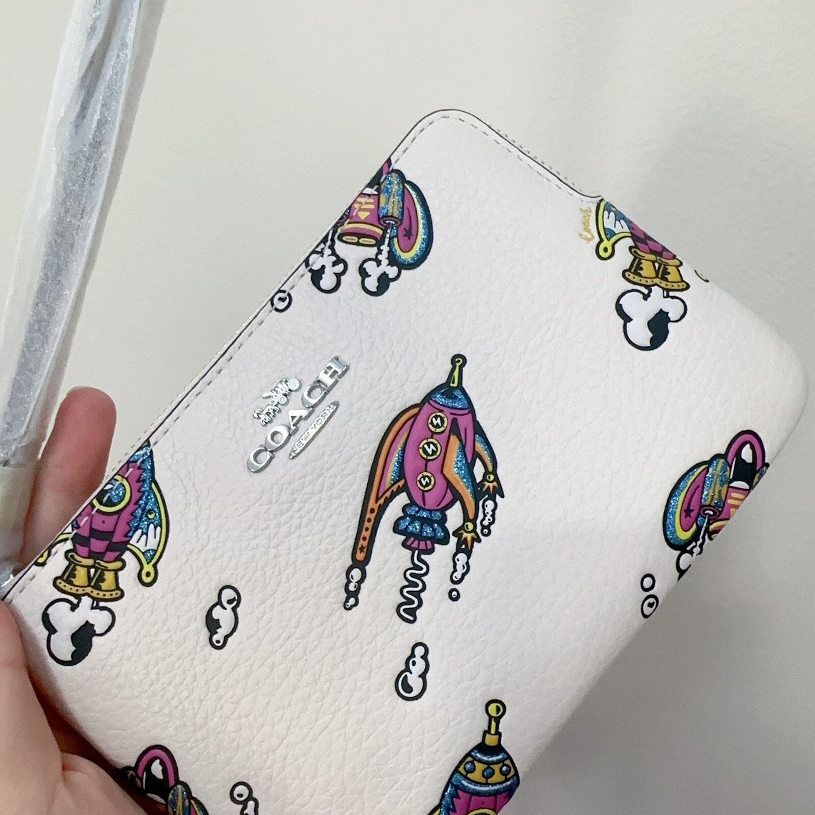 Coach NEW Coach Corner Zip Wristlet Cosmic Rocket CW864 Chalk Size ONE SIZE - 5 Thumbnail