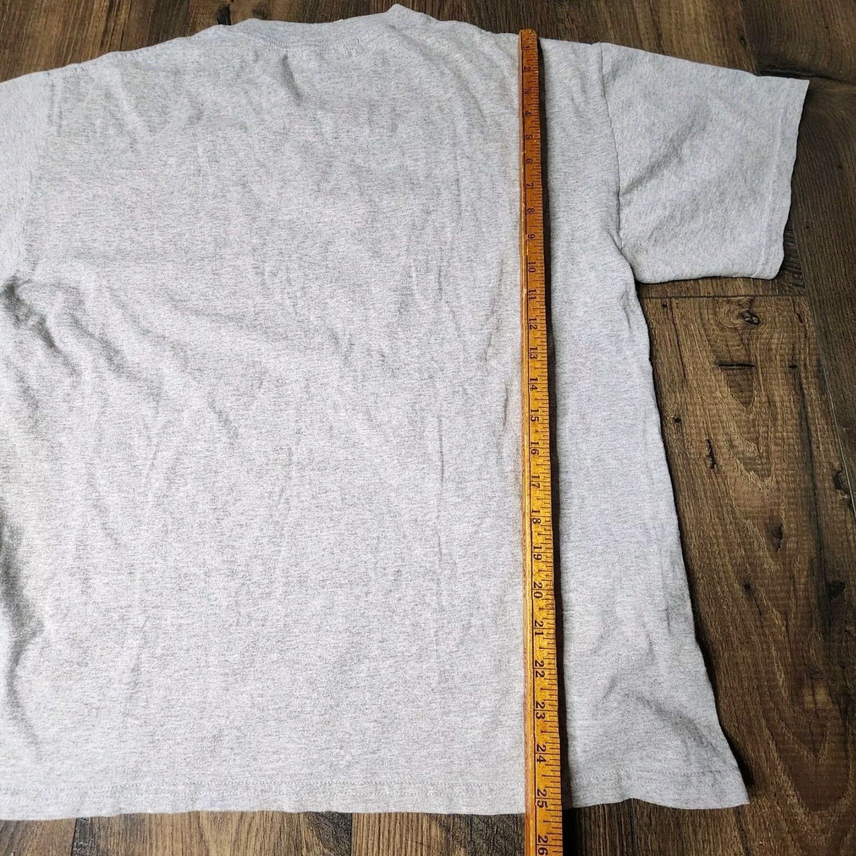 Vintage VINTAGE Mens T-Shirt Elf Tossing Championships Funny Christmas 1990s Gray Cotton L M&O KNITS Adult Regular short sleeve Mens Size US L / EU 52-54 / 3 - 3 Thumbnail