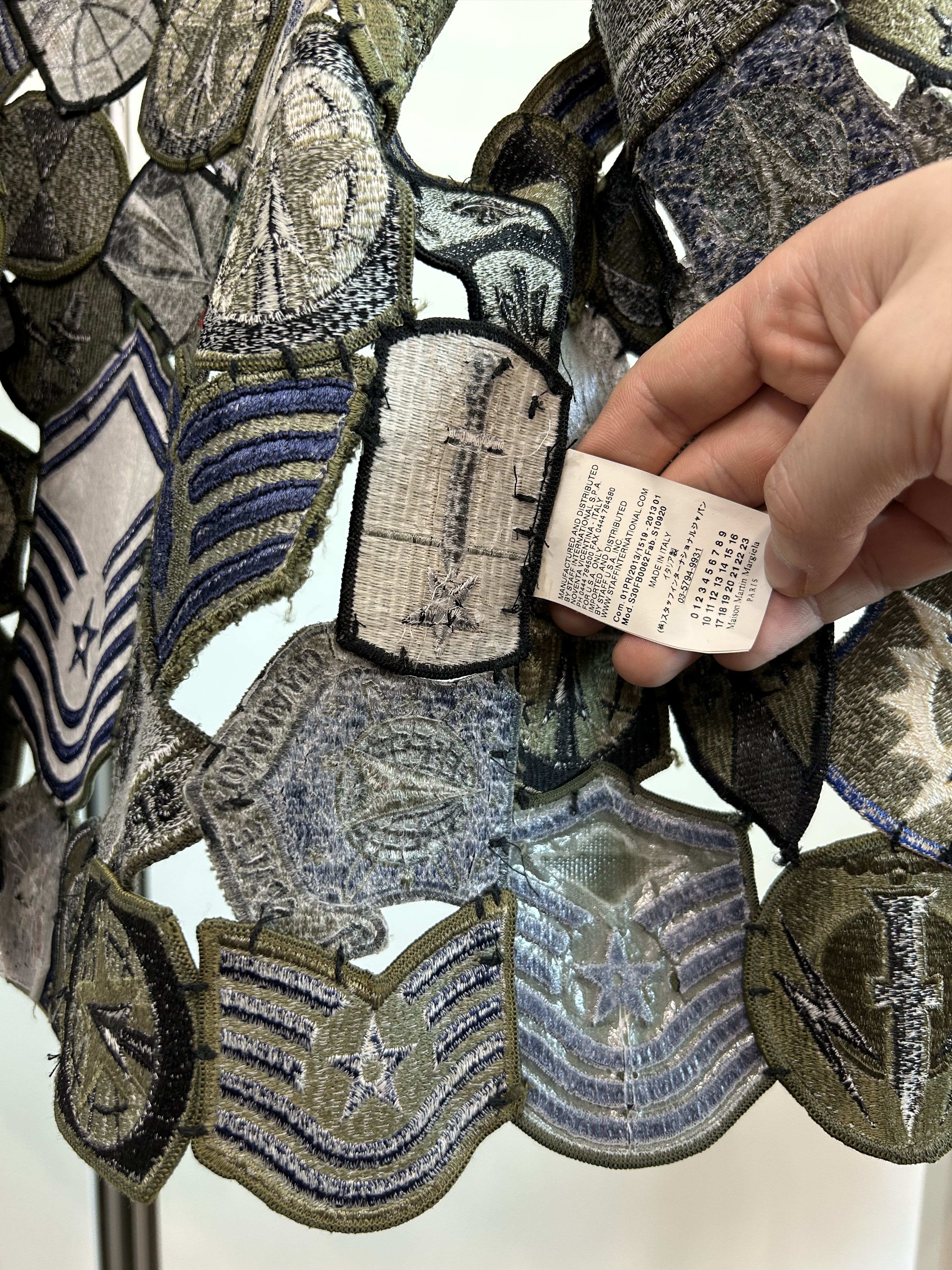 Maison Margiela MAISON MARGIELA Artisanal Military Insignia Vest Size US M / EU 48-50 / 2 - 8 Thumbnail