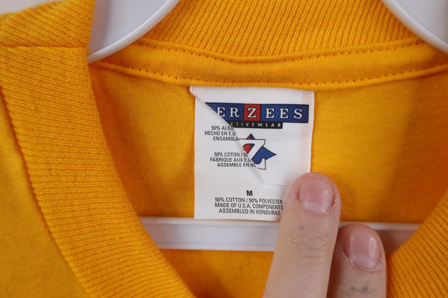Vintage Deadstock Vintage 90s Streetwear Short Sleeve T-Shirt Yellow Size US M / EU 48-50 / 2 - 5 Thumbnail
