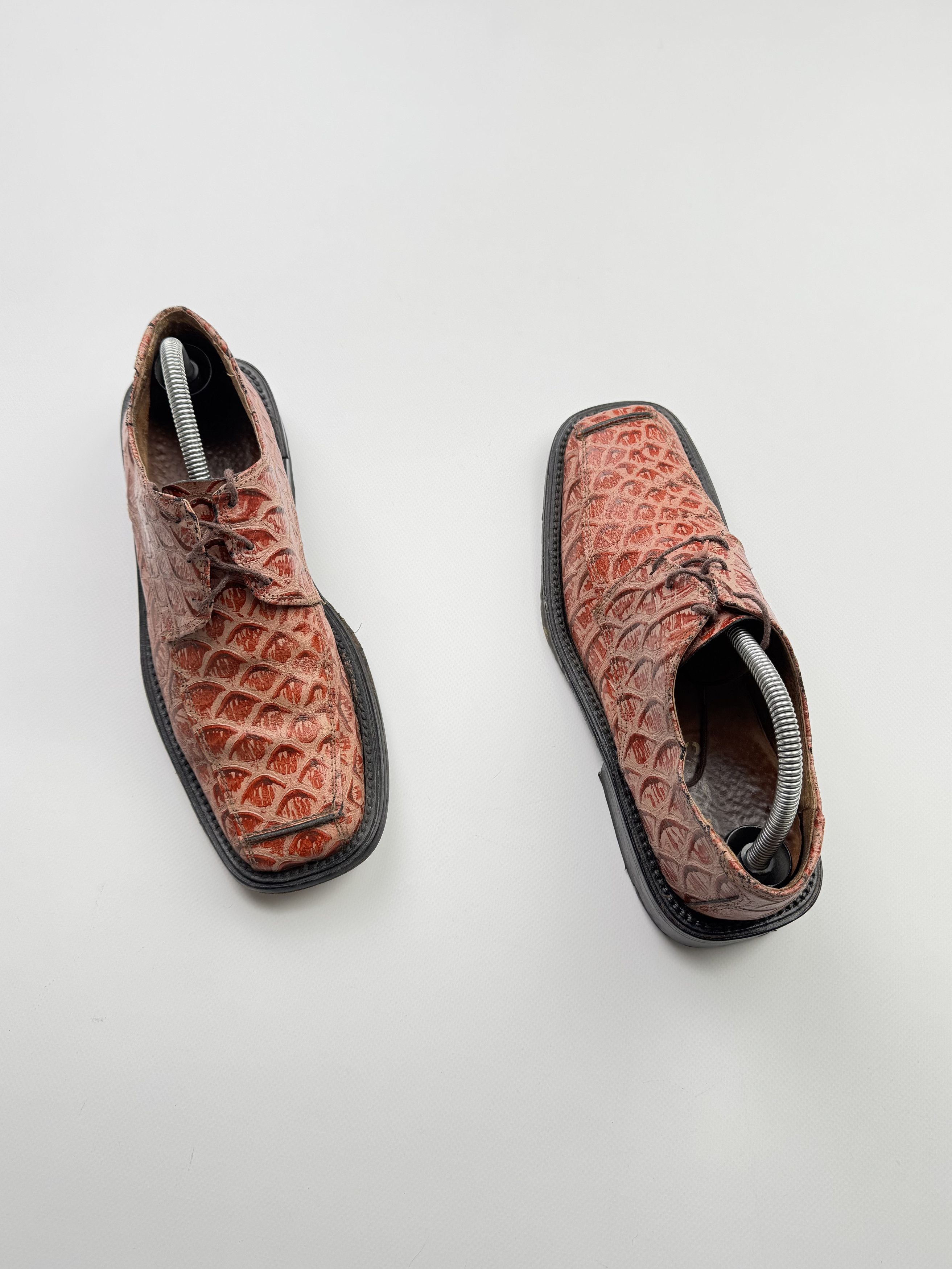 Vintage Leather Shoes With Art Pattern B294 in Beige, Men's (Size 8)
