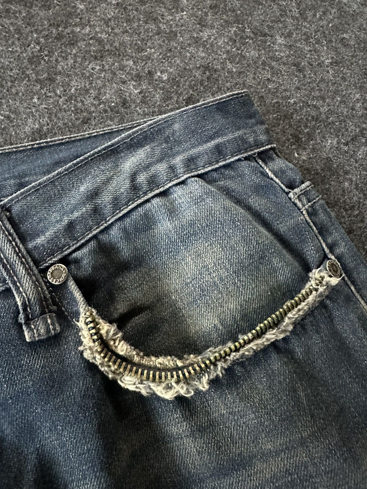 Dolce & Gabbana Vintage Dolce Gabbana Distressed Denim 32x32 D542 Size US 32 / EU 48 - 6 Thumbnail