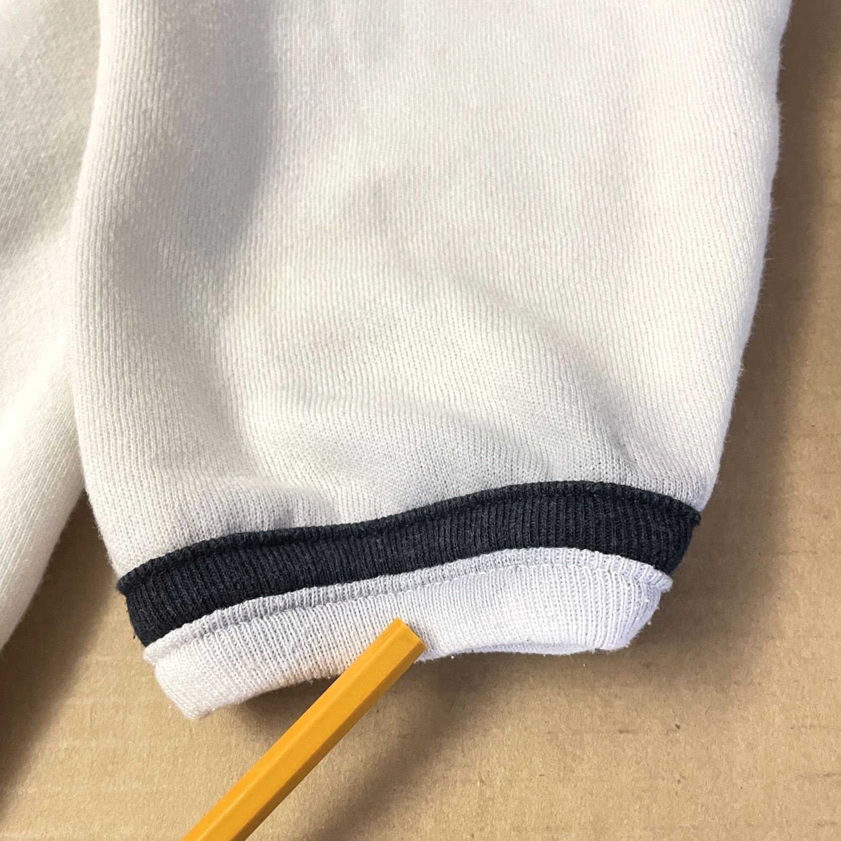 Palace VINTAGE Caesars Palace Sweatshirt Mens Adult Medium White 90s Las Vegas Logo Knit Crew Neck Long Sleeve Pullover Size US M / EU 48-50 / 2 - 4 Thumbnail