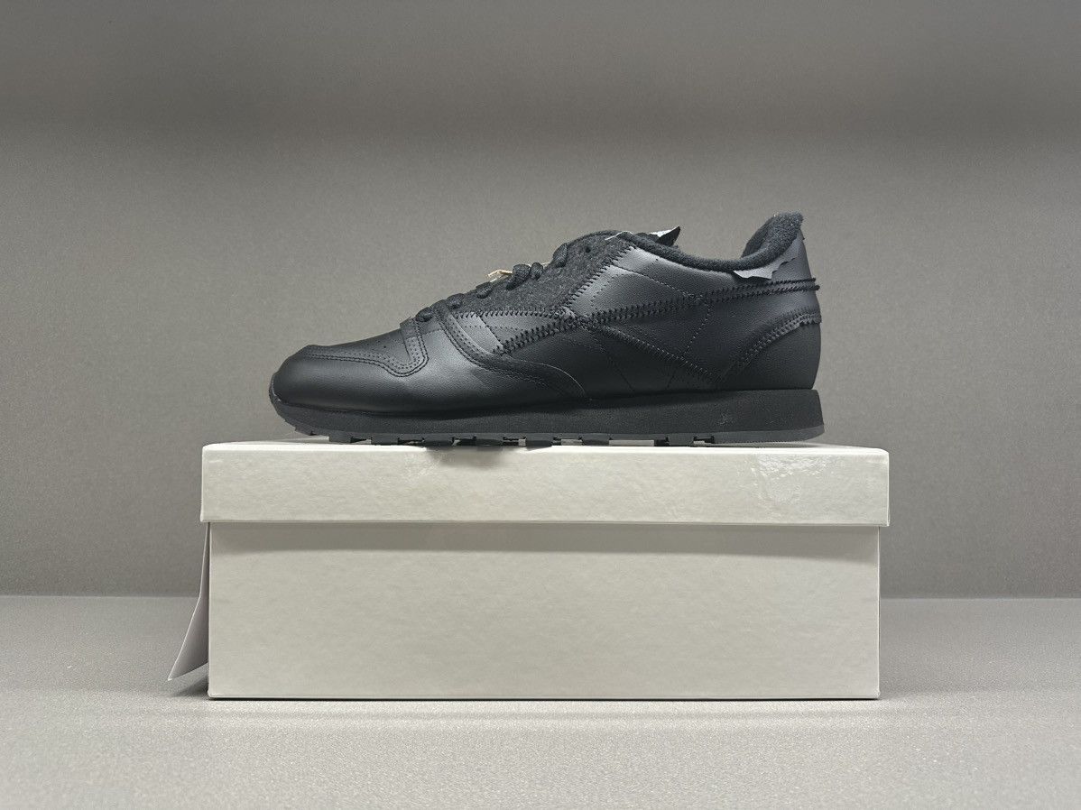 Maison Margiela × Reebok Reebok Classic Leather Maison Margiela Memory Of Black Size US 10.5 / EU 43-44 - 2 Thumbnail