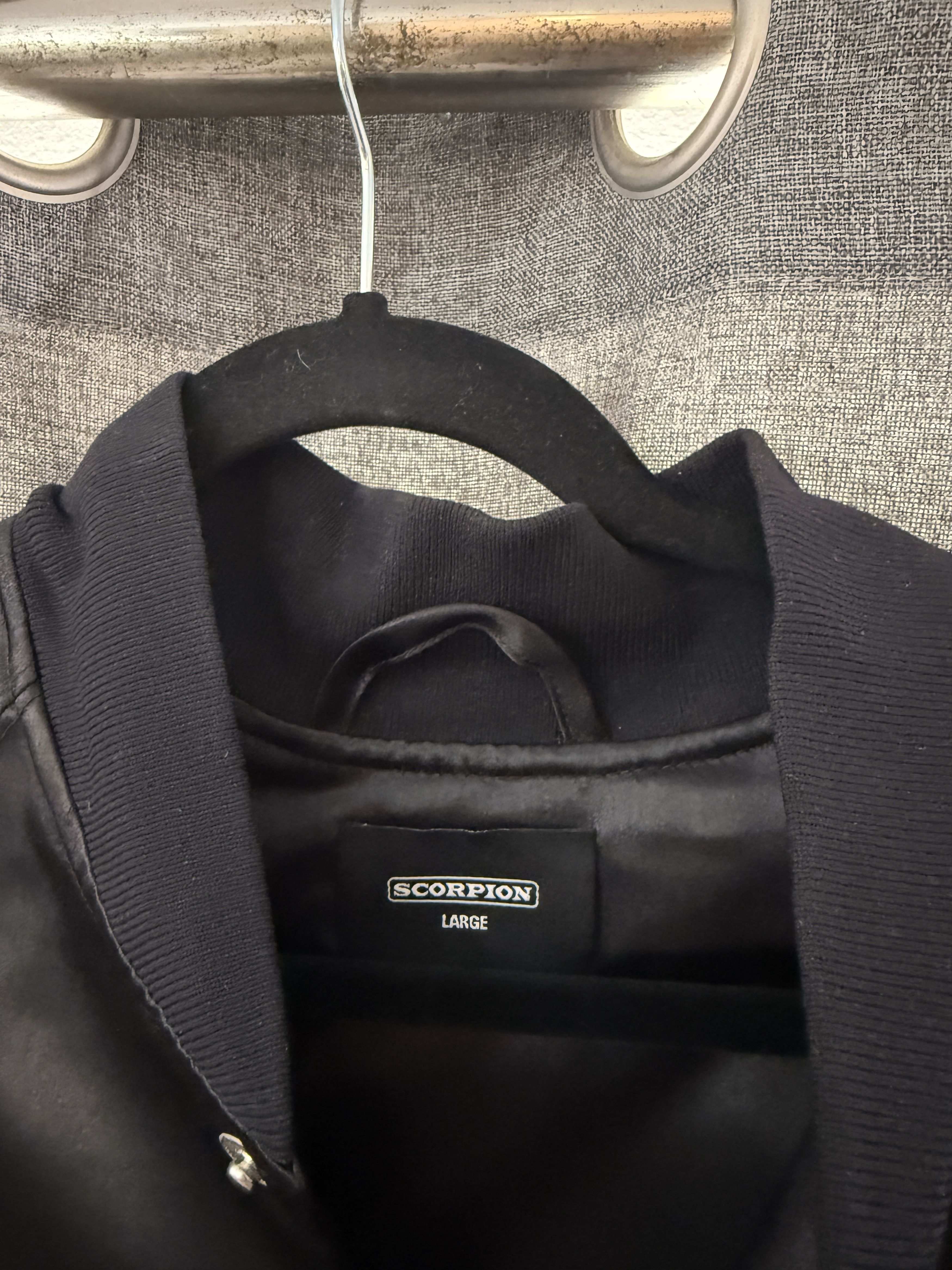 Drake DRAKE SCORPION 2018 TOUR PROMO BLACK SATIN JACKET RARE Size US L / EU 52-54 / 3 - 4 Thumbnail