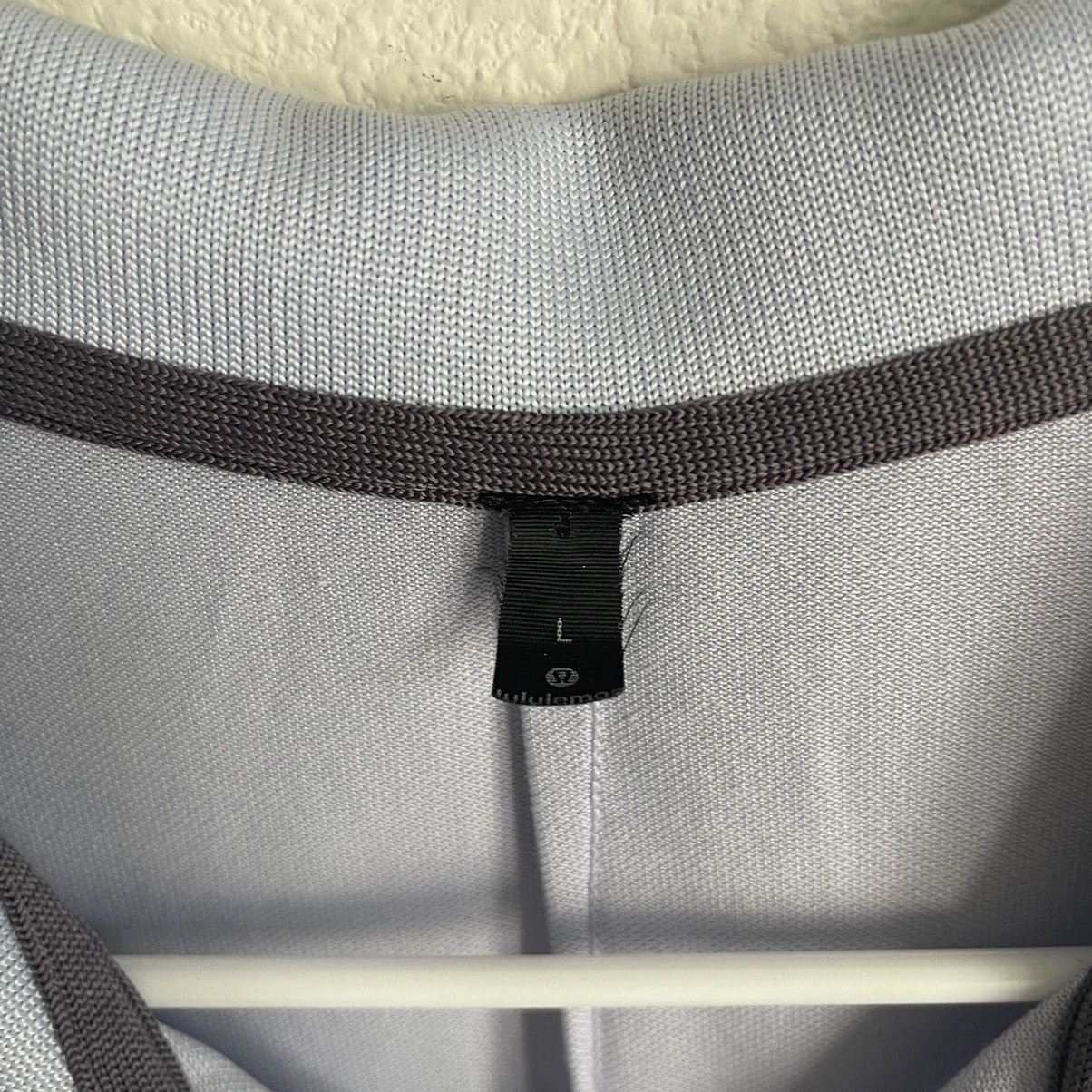 Lululemon Lululemon Short Sleeve Light Purple Casual Golf Polo Size US L / EU 52-54 / 3 - 4 Thumbnail