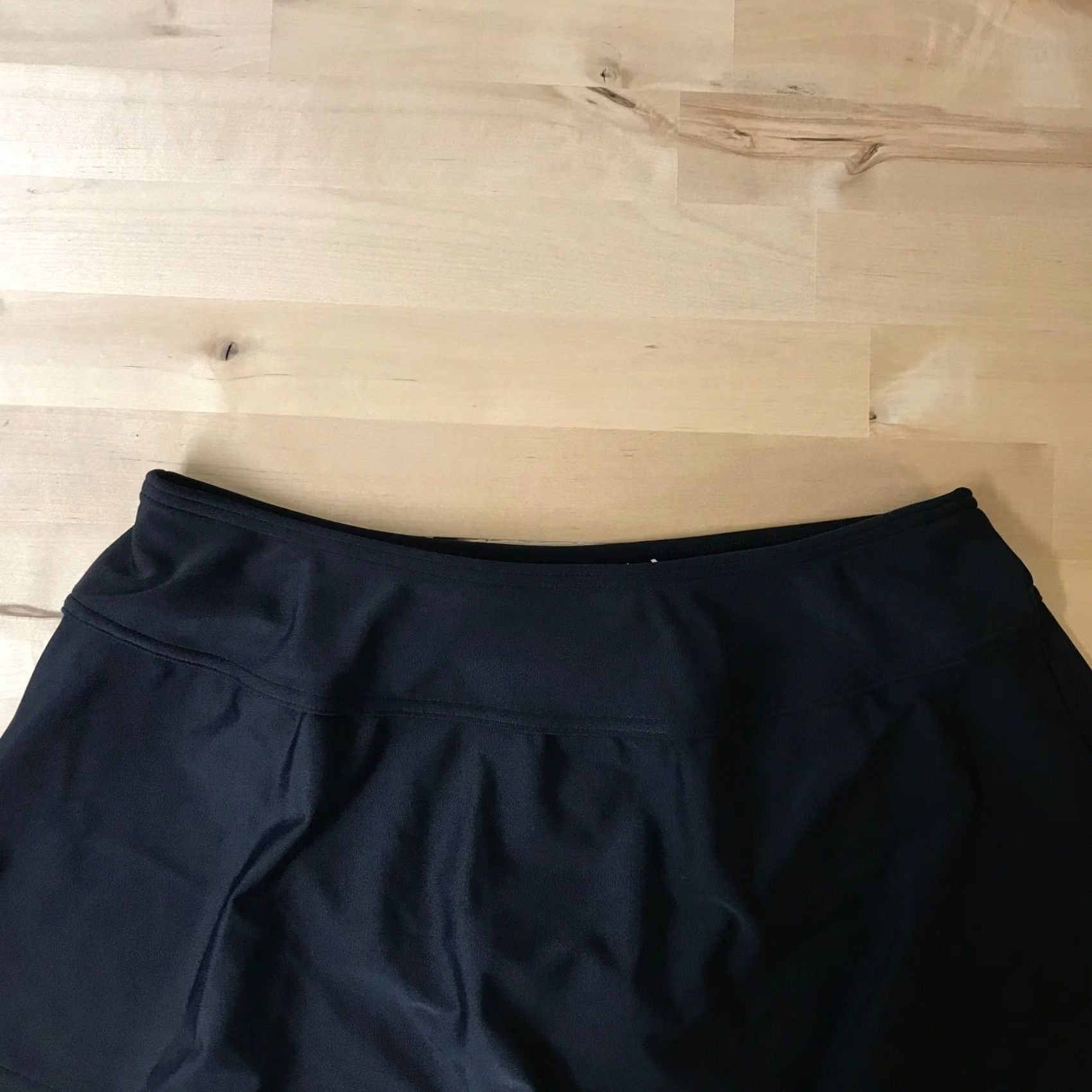 Prana prAna Black Athletic Swim Skirt Wide Waistband Logo Charm Size S Womens Swimsuit Bottom Sporty Modest Quick Dry Size 28" / US 6 / IT 42 - 2 Thumbnail