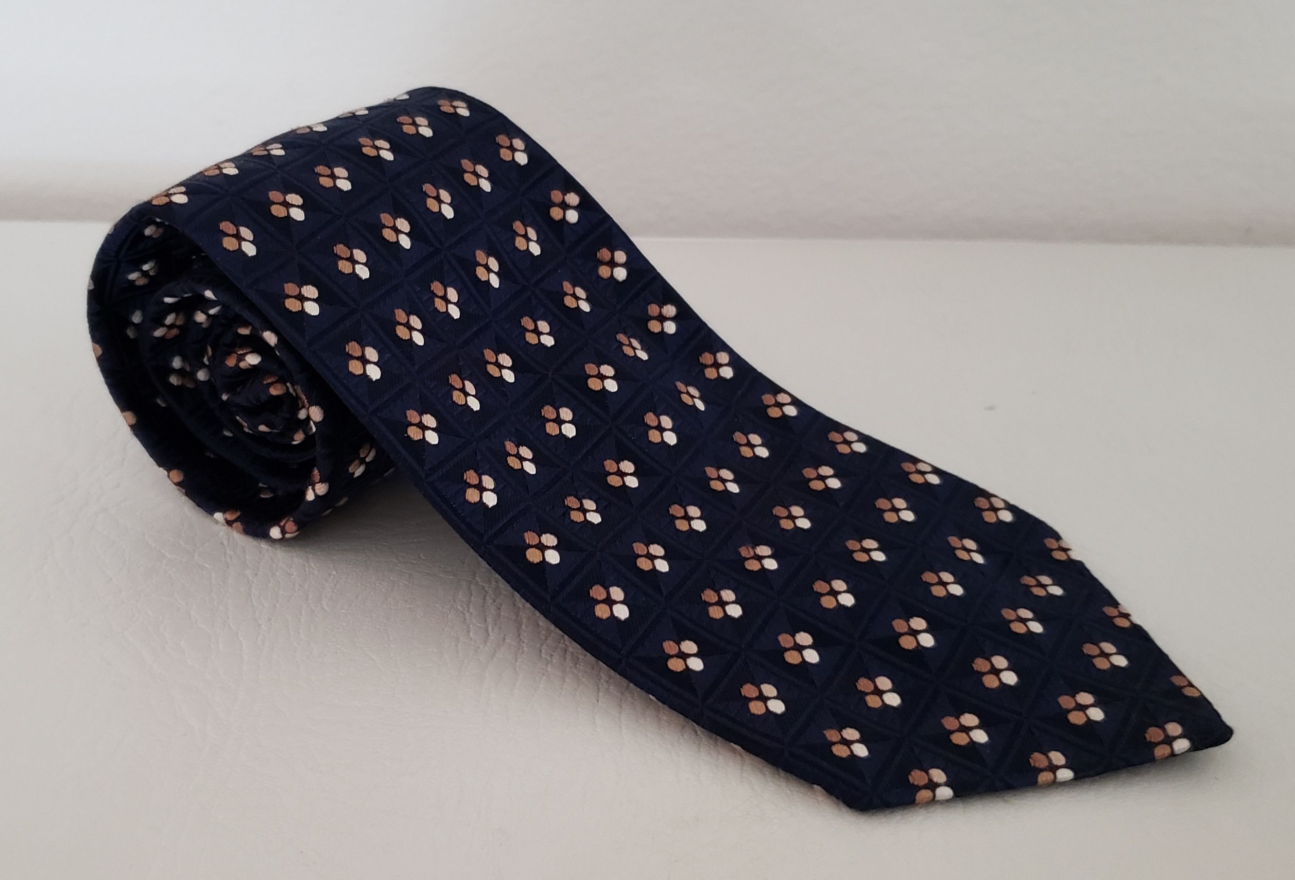 Ermenegildo Zegna Ermenegildo Zegna black silk brocade neck tie Italy Size ONE SIZE - 1 Thumbnail