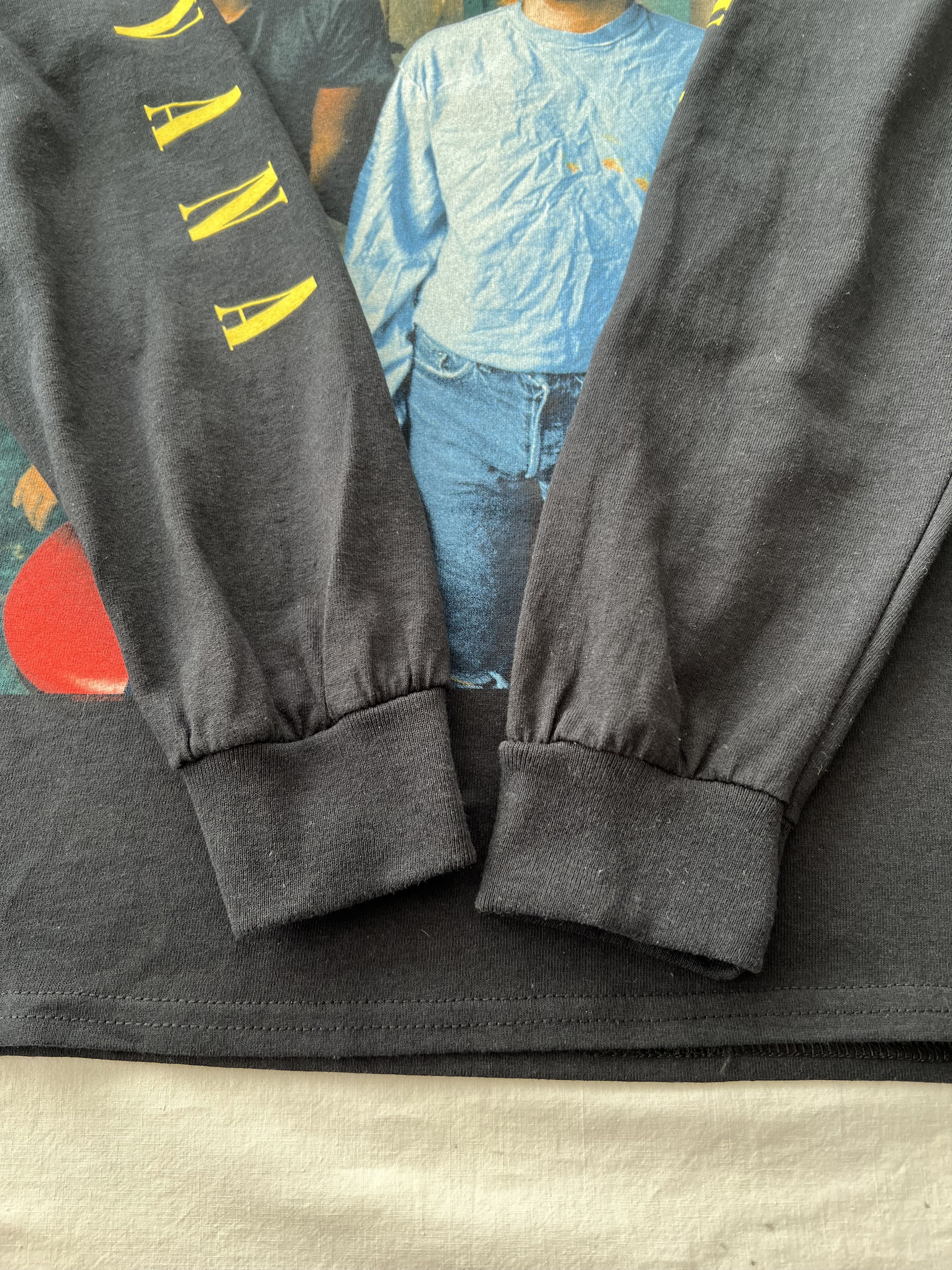 Band Tees Vintage 2016 Nirvana Kurt Cobain Grunge Long Sleeve T-shirt Size US M / EU 48-50 / 2 - 6 Thumbnail
