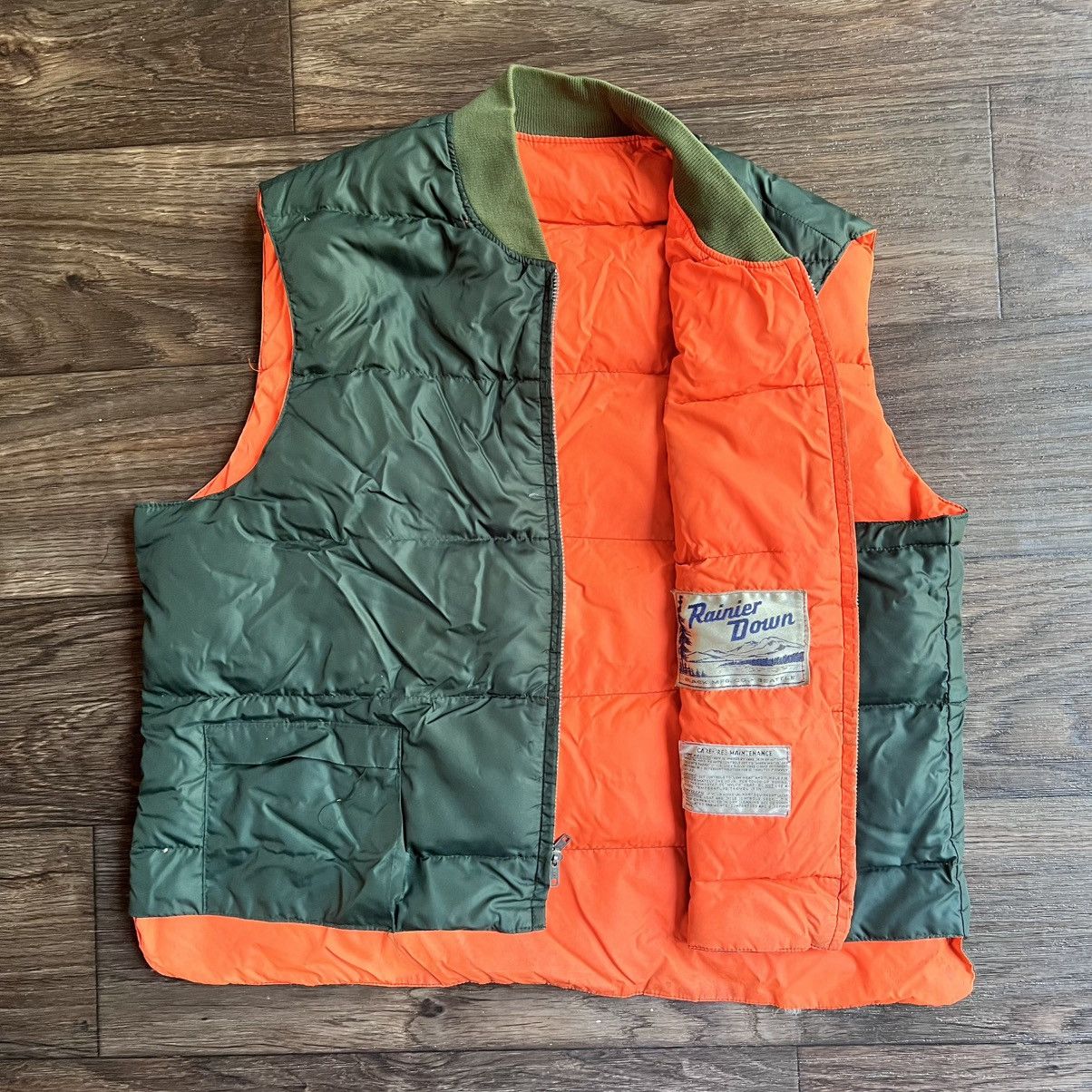 Other 1960s/70s Rainier down Vest With reversals Orange inner M/L Size US M / EU 48-50 / 2 - 1 Thumbnail