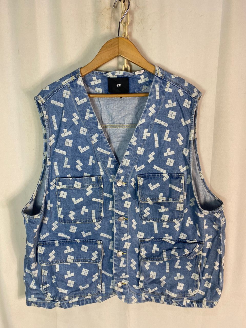 H&M H&M x Tetris puzzle game fullprint denim vest Size US L / EU 52-54 / 3 - 11 Thumbnail