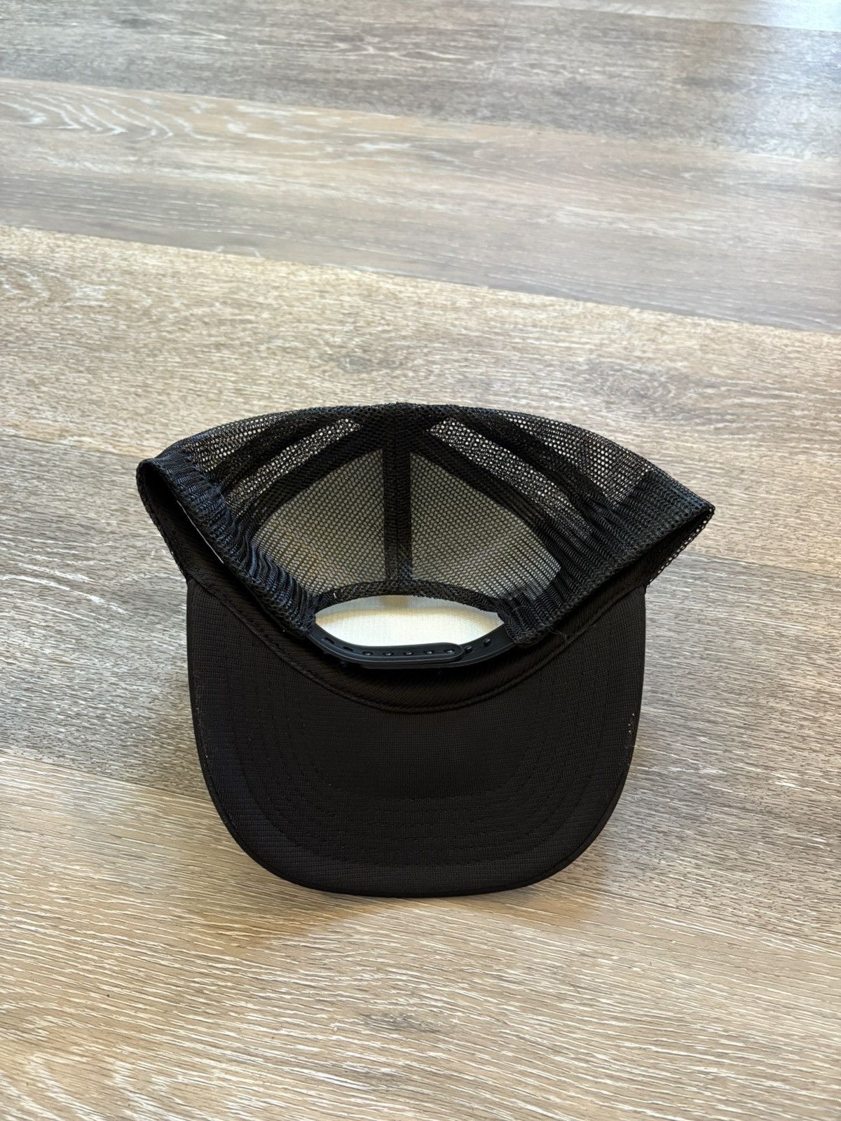 NHL LA Kings Trucker Hat Size ONE SIZE - 2 Thumbnail