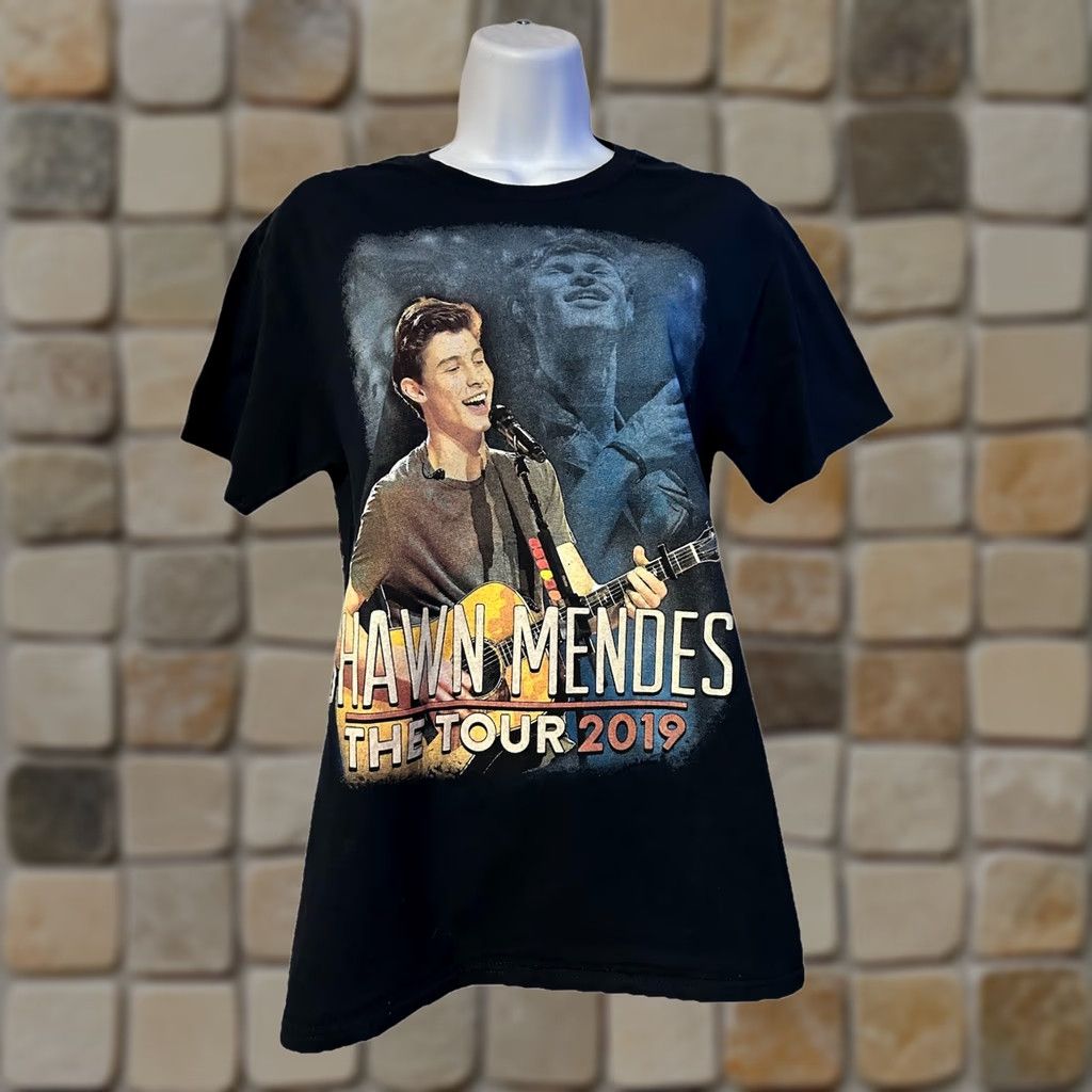 Fruit Of The Loom Shawn Mendes The Tour 2019 Shirt Women Small Black Short Sleeve Double Sided Size S / US 4 / IT 40 - 1 Thumbnail
