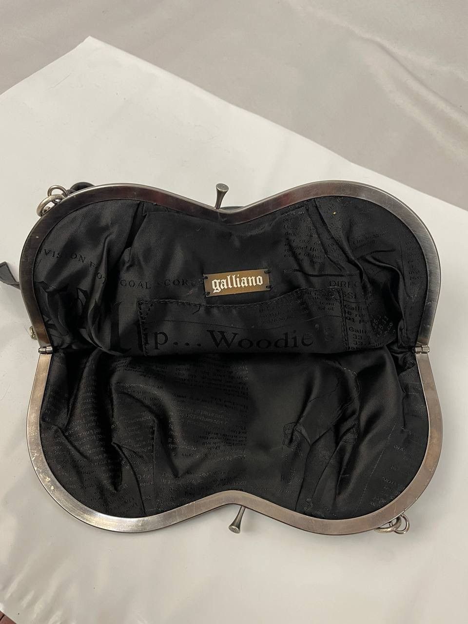 John Galliano John Galliano Leather Bag Heart 🖤 Rare Size ONE SIZE - 12 Thumbnail