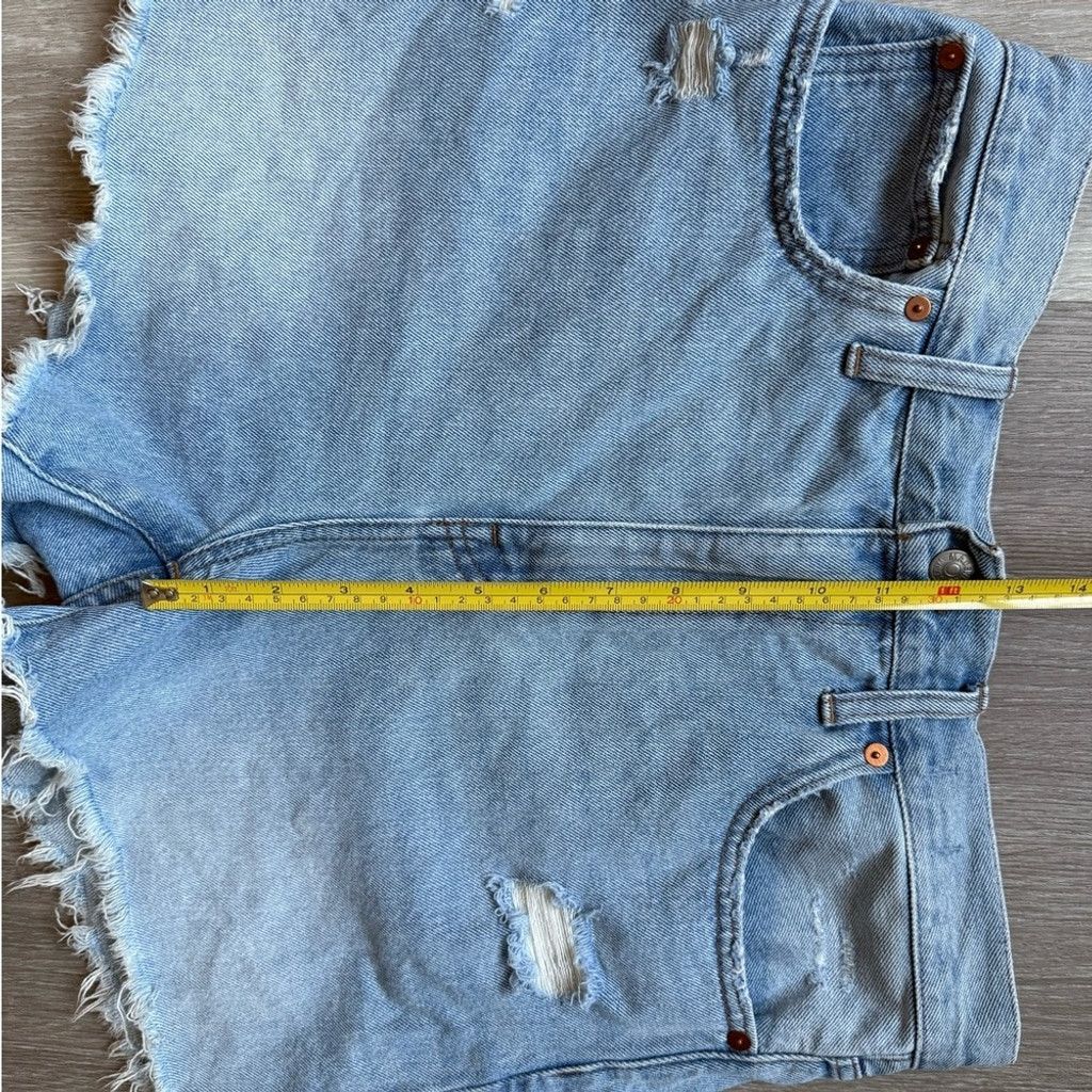 Madewell Madewell Blue Mom Jean Shorts High-Waisted Frayed Size 29" - 9 Thumbnail