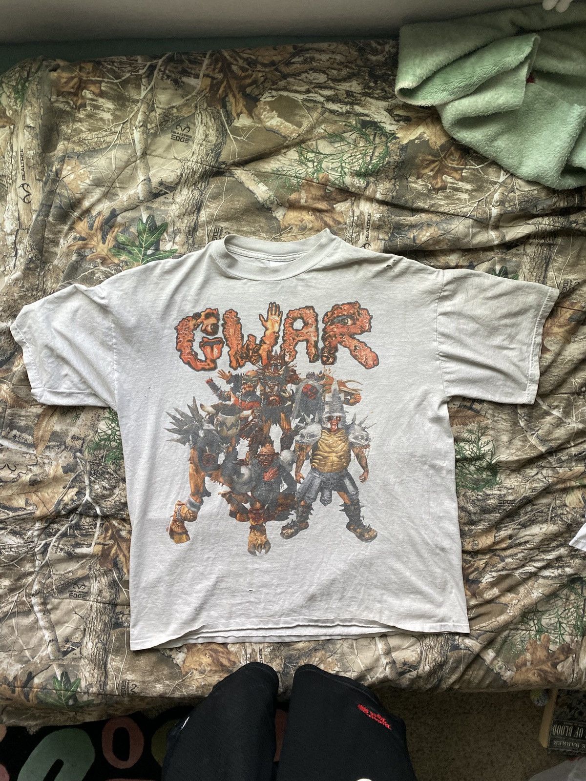 Vintage Gwar 1999 “Rendevouz With Ragnarok” tee Size US XL / EU 56 / 4 - 1 Thumbnail