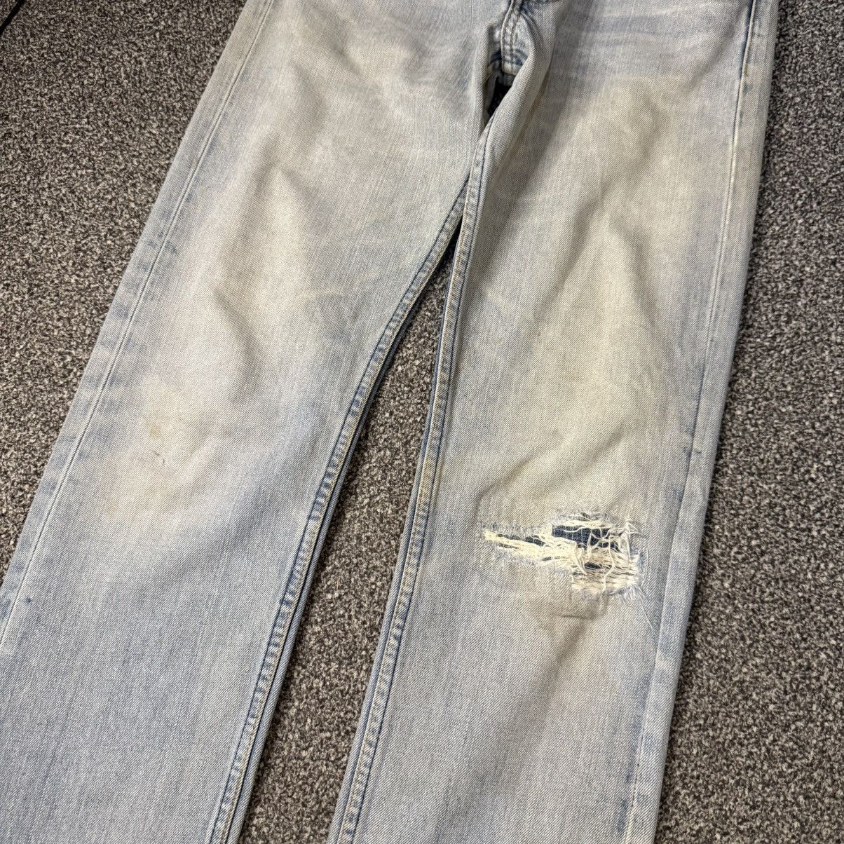 Beauty Beast 90s Levis 505 Distressed Aging Denim y2k Style Size US 28 / EU 44 - 4 Thumbnail