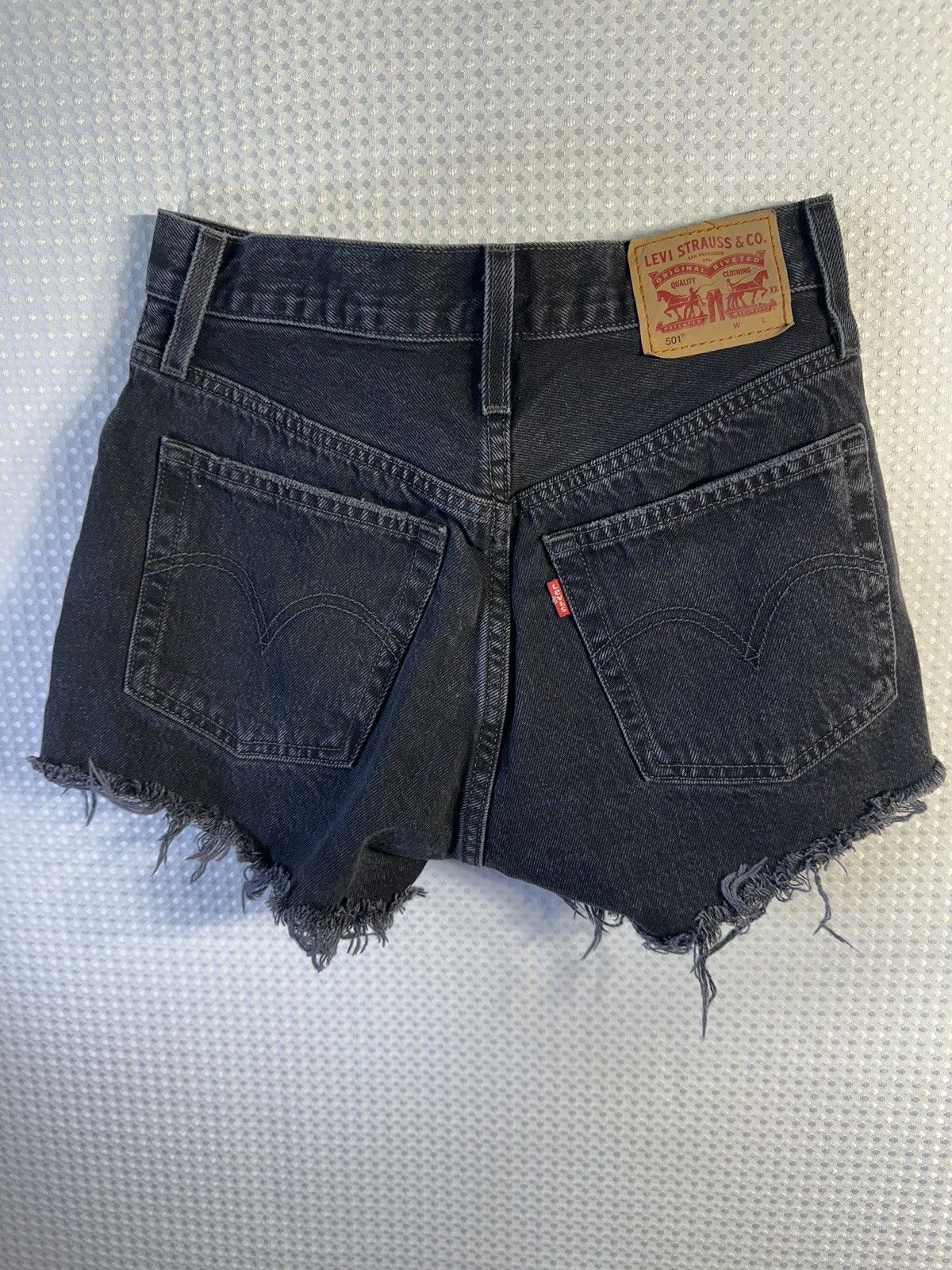 Levi's Levi’s 501 Originsl High-Rise denim shorts Size 25" / US 0 / IT 36 - 2 Thumbnail