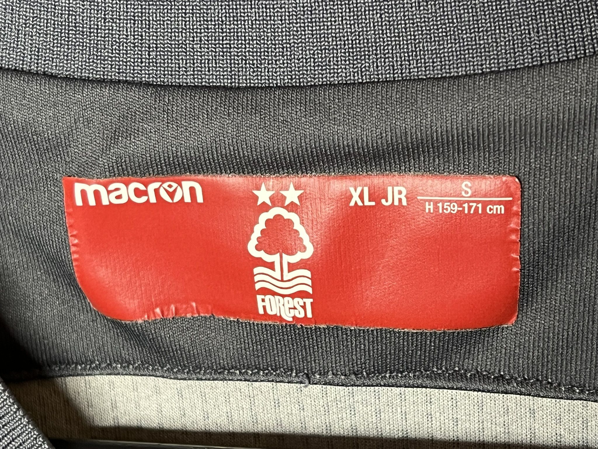 Macron NOTTINGHAM FOREST 2020 2021 AWAY FOOTBAL SHIRT SOCCER JERSEY Size US S / EU 44-46 / 1 - 4 Thumbnail