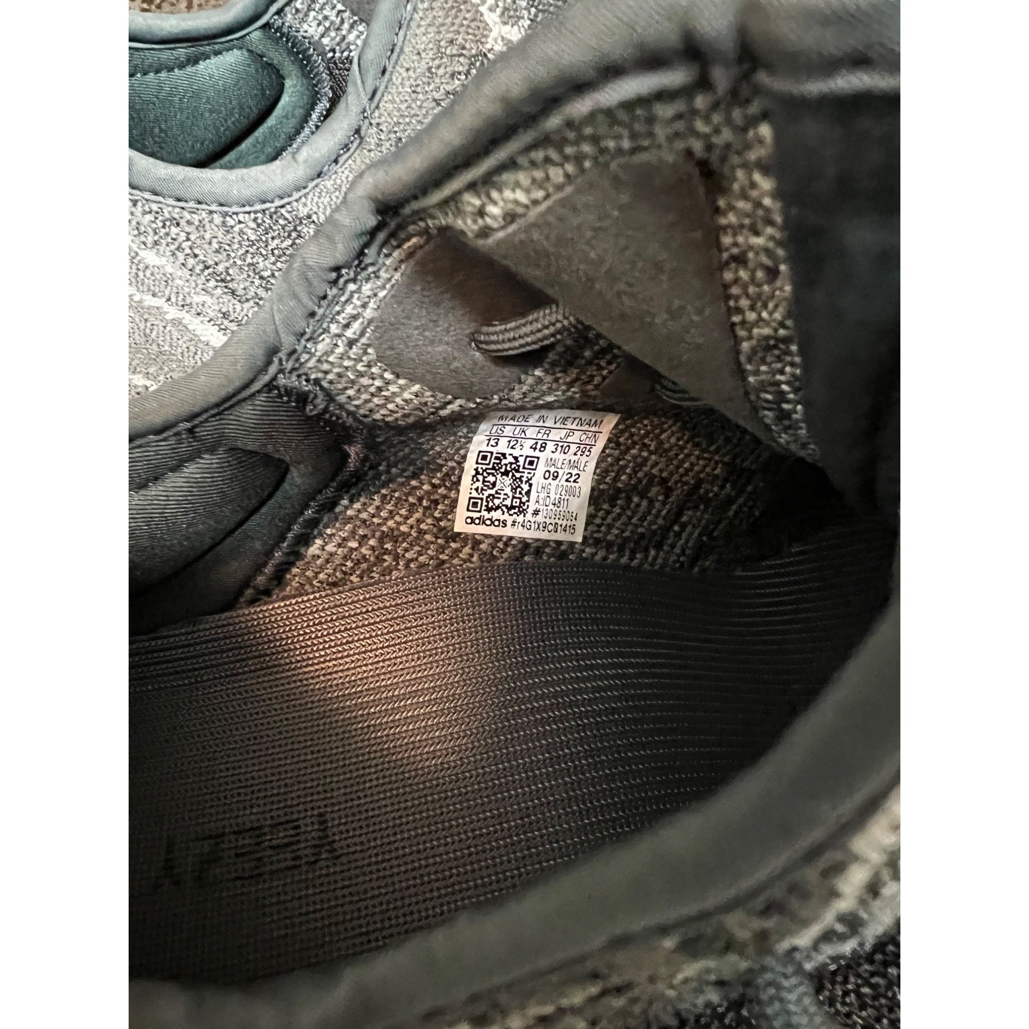 Yeezy adidas Yeezy Boost 350 V2 MX Dark Salt ID4811 Size 13 Size US 13 / EU 46 - 9 Thumbnail