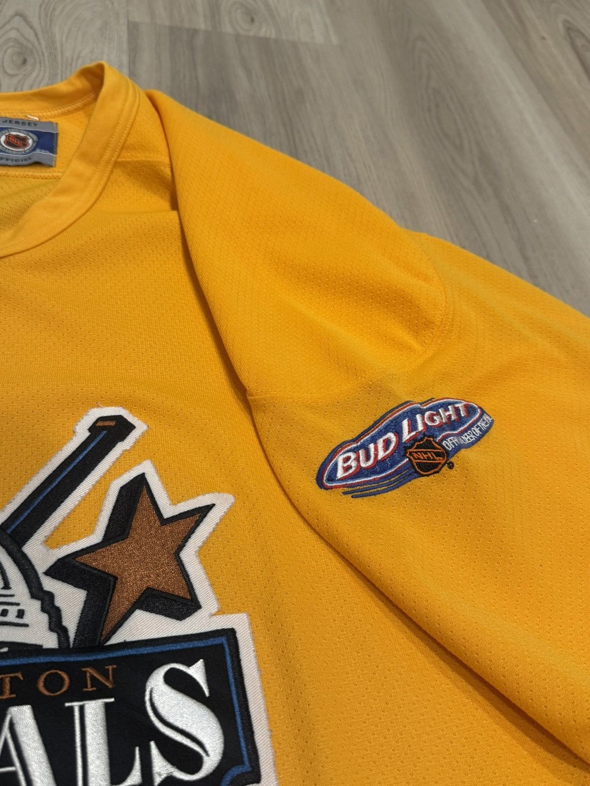 NHL Vintage Washington Capitals CCM Hockey Jersey Yellow RARE XL Size US XL / EU 56 / 4 - 5 Thumbnail