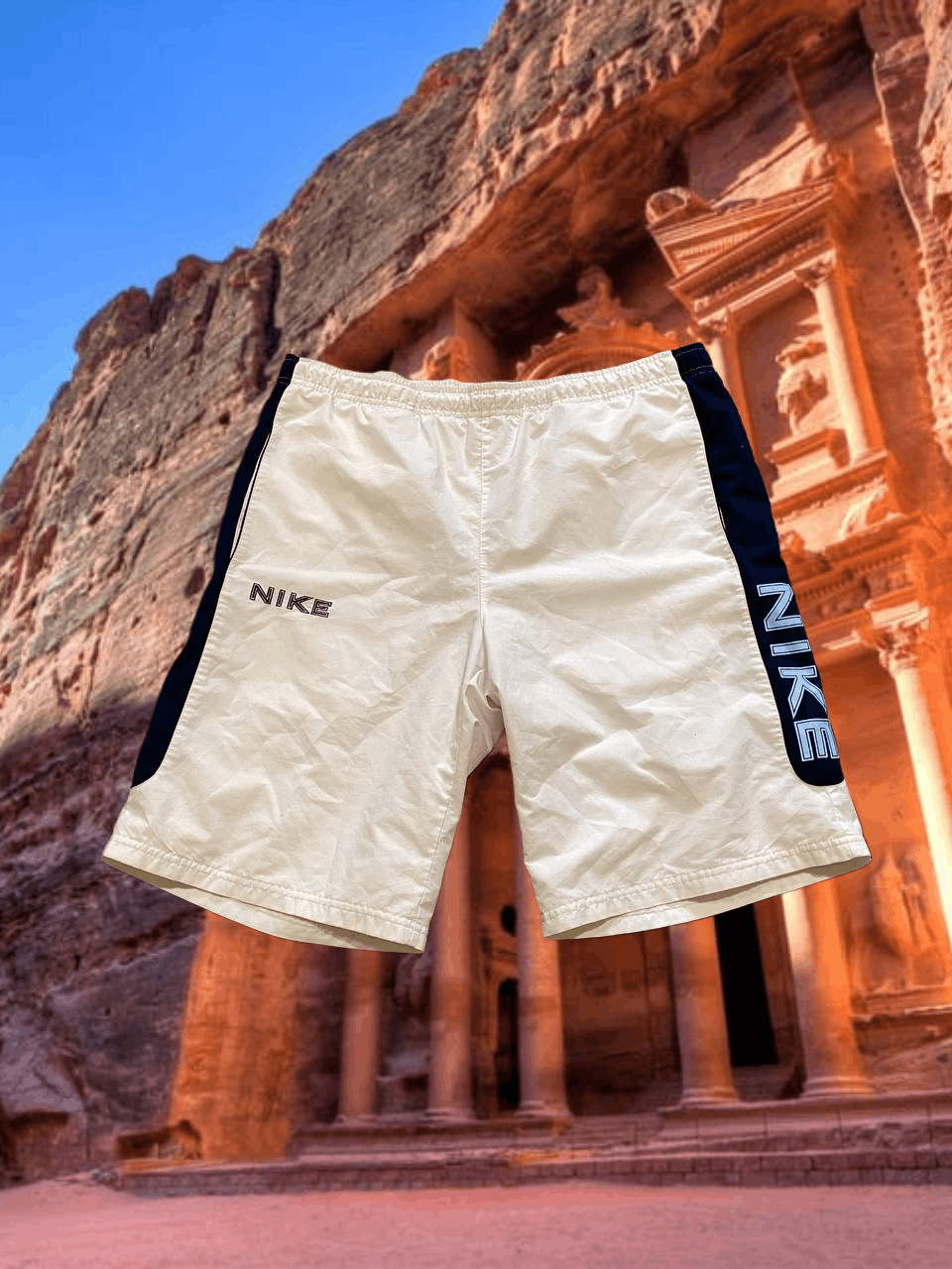 Nike Vintage white shorts big logo Nike Y2K sportwear Size US 34 / EU 50 - 1 Thumbnail