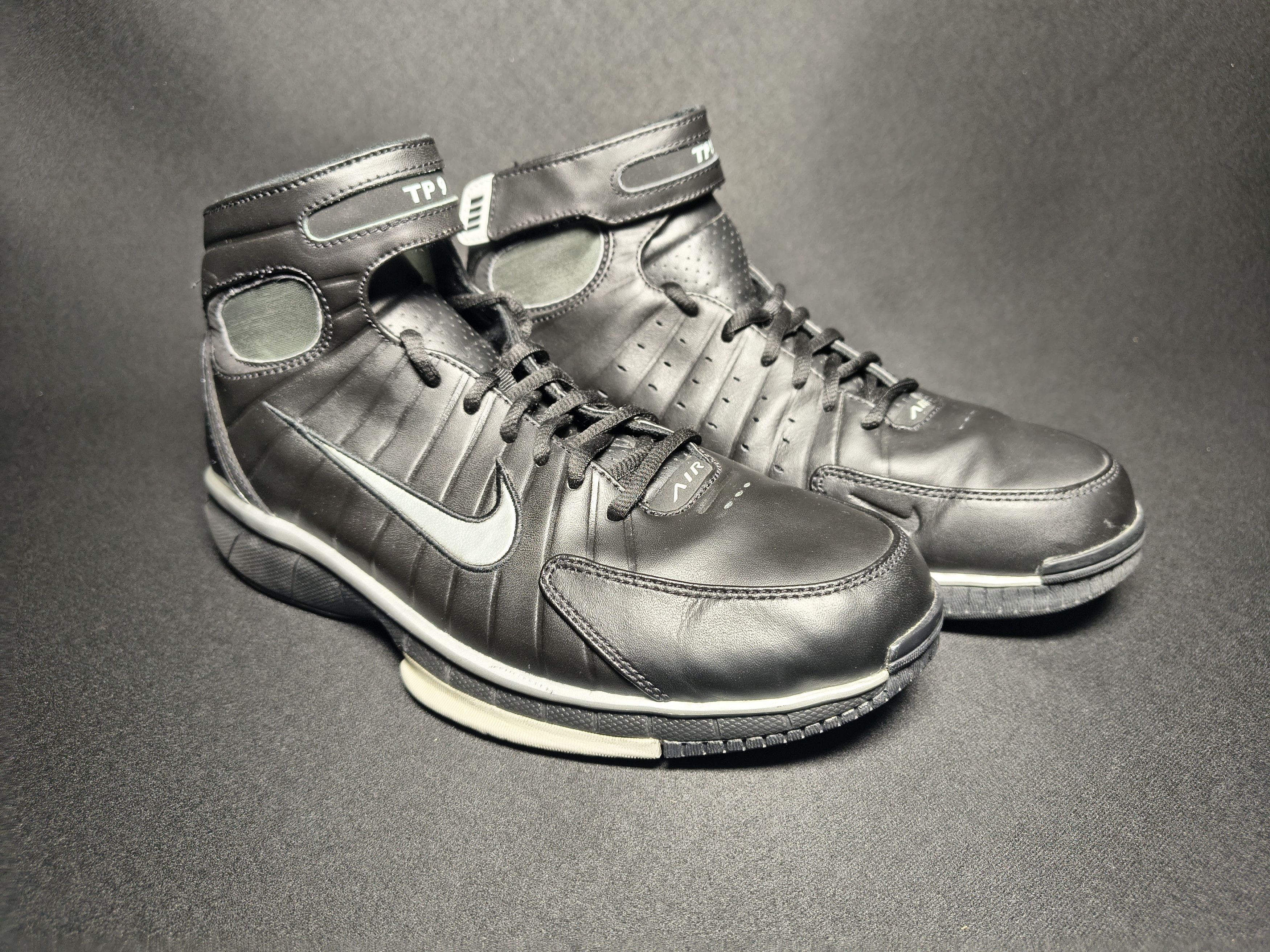 Nike Nike Air Huarache 2K5 "Tony Parker" PE - 2004 Vintage Size US 11.5 / EU 44-45 - 1 Thumbnail